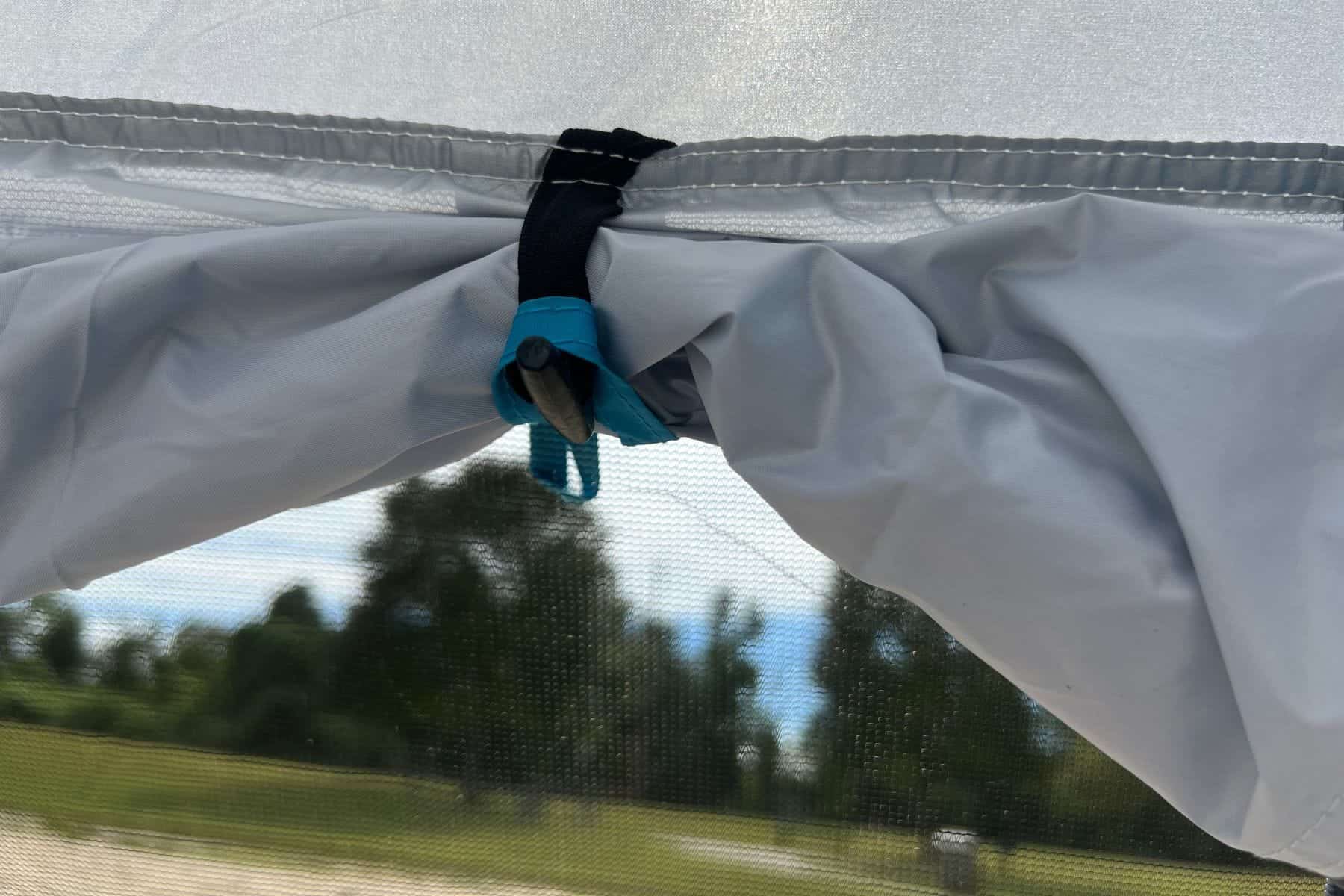coleman-beach-shade-canopy-holder