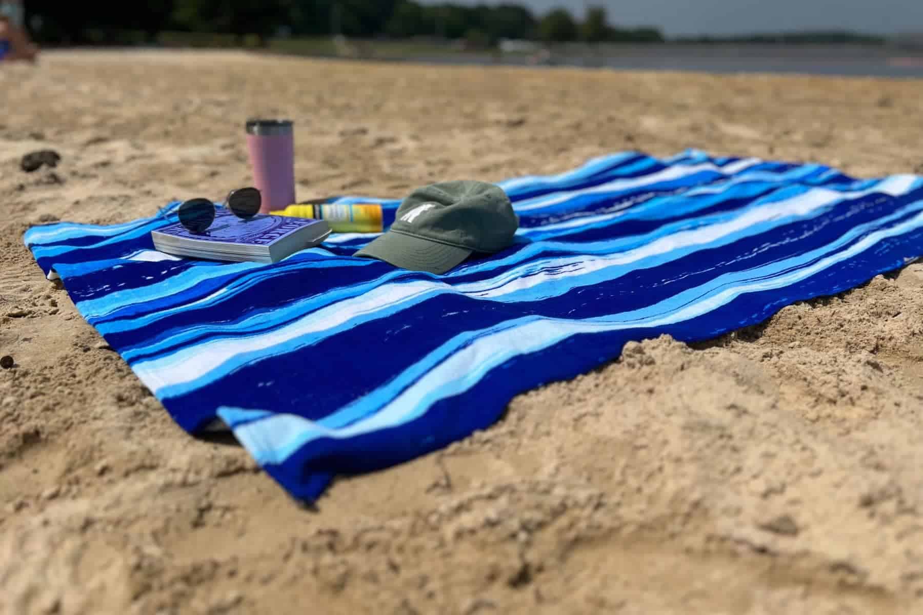 decomen-microfiber-beach-towel