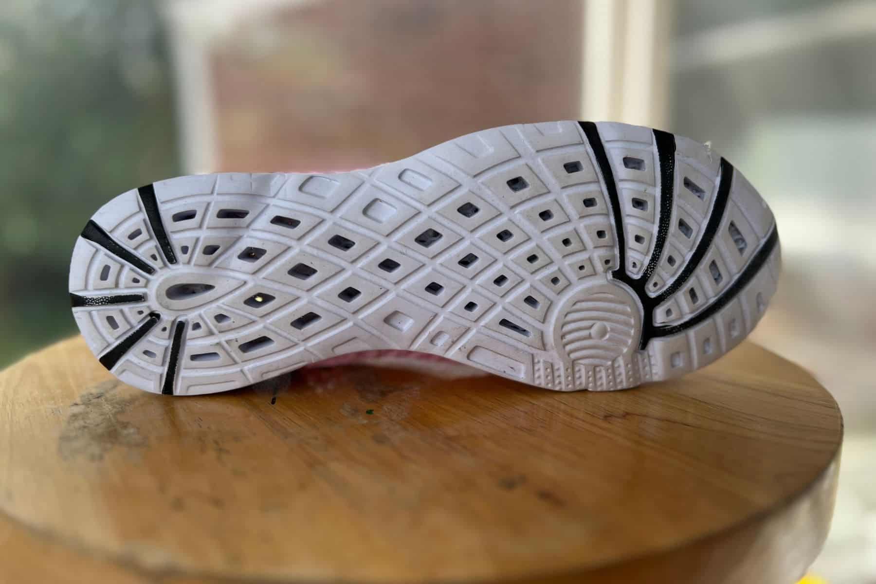 doussprt-water-shoes-pink-sole