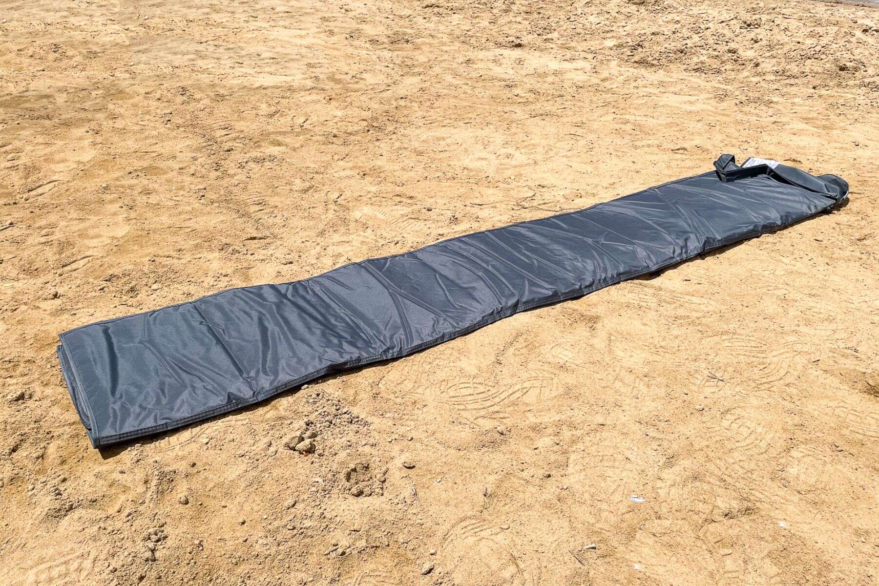 little-unicorn-outdoor-family-picnic-and-beach-blanket-easy-fold