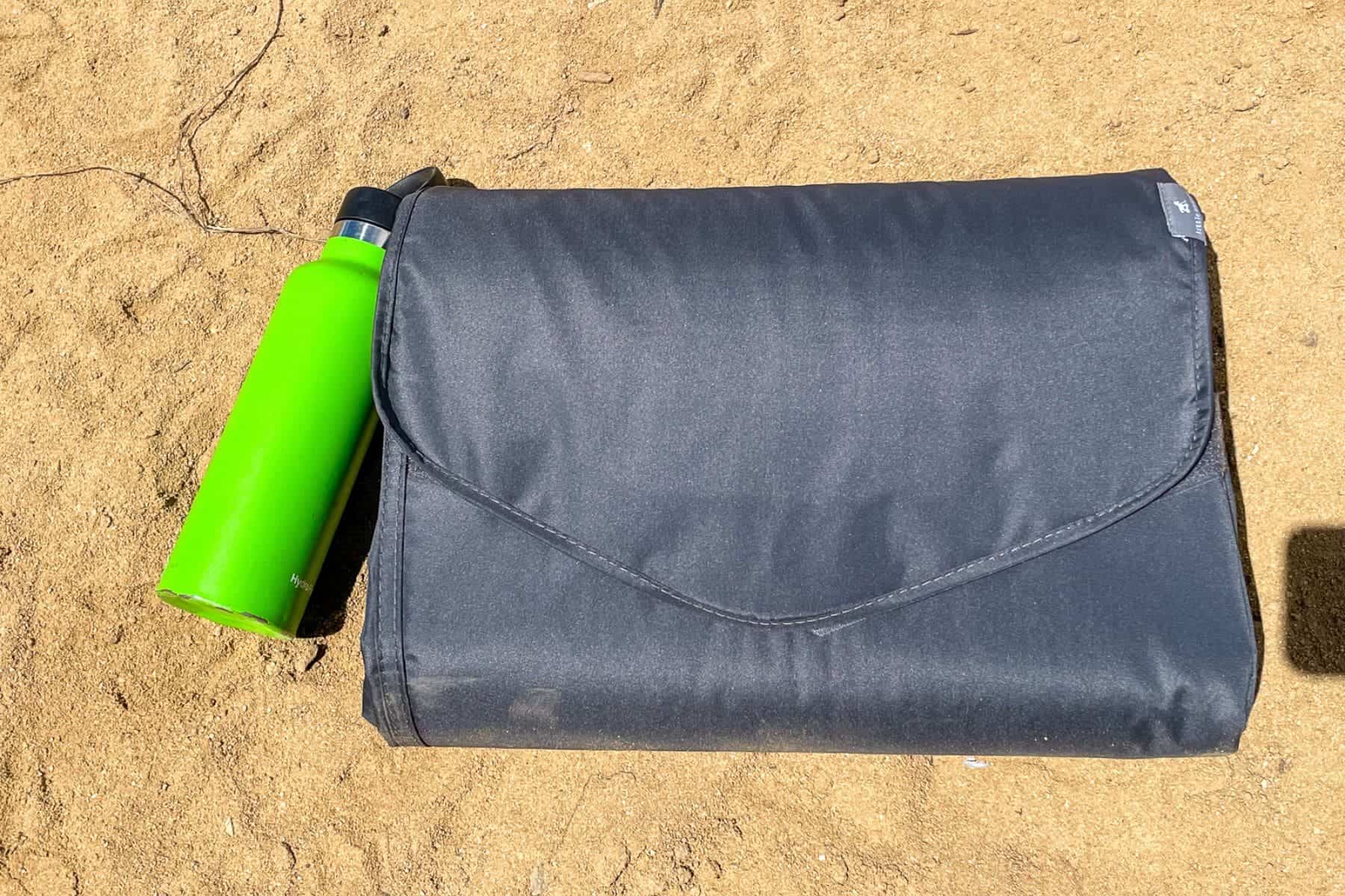 little-unicorn-outdoor-family-picnic-and-beach-blanket-size