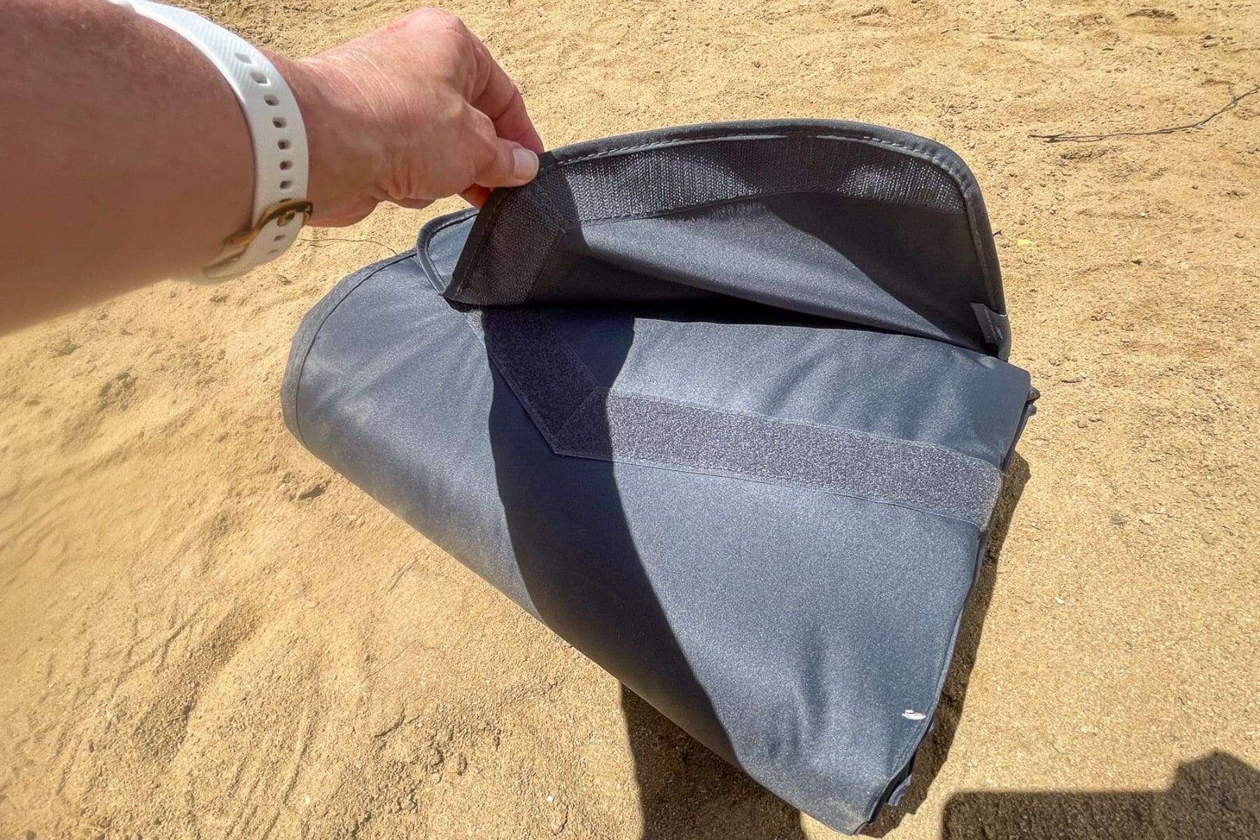 little-unicorn-outdoor-family-picnic-and-beach-blanket-velcro-closure