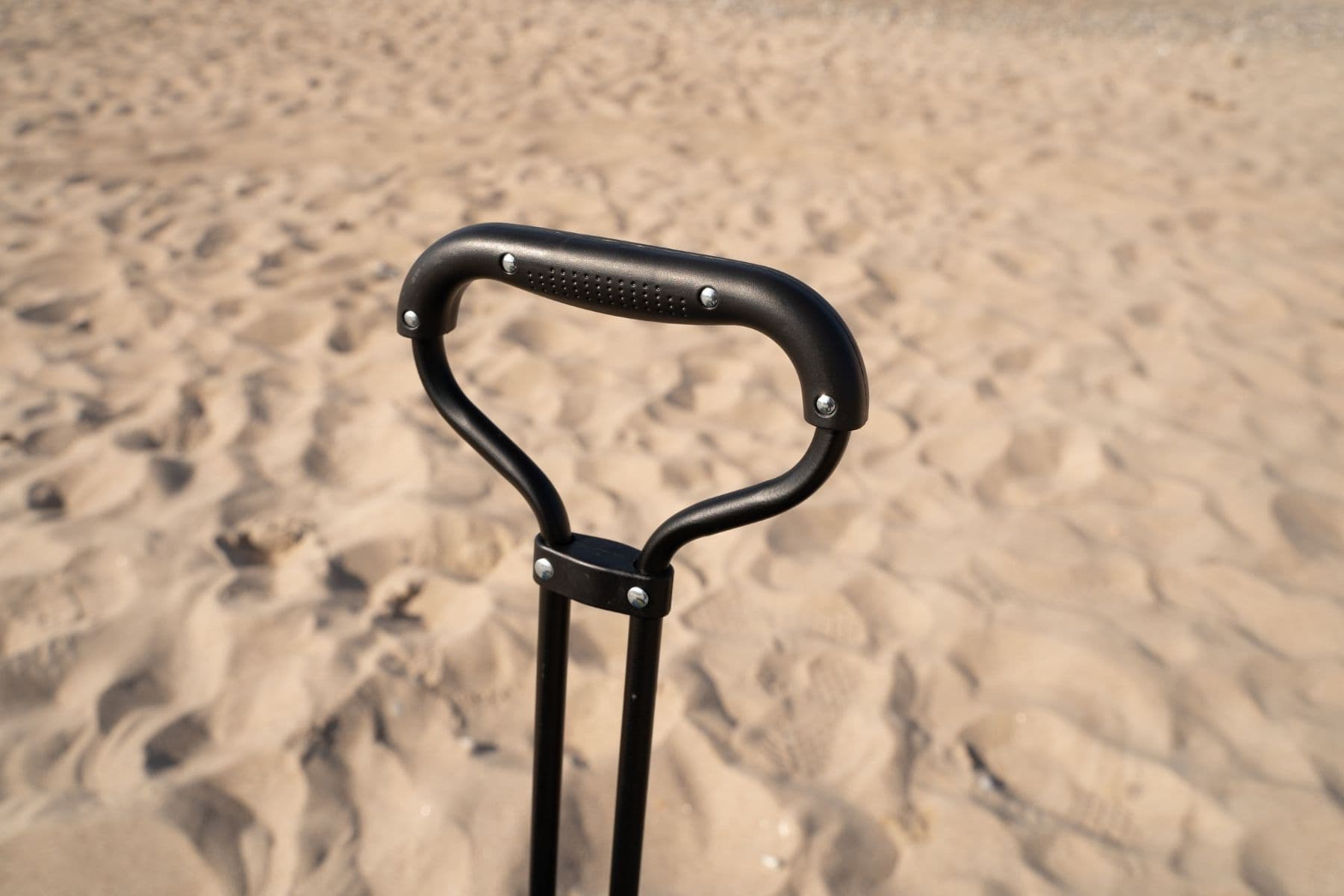 mac sports heavy duty wagon handle grip close up