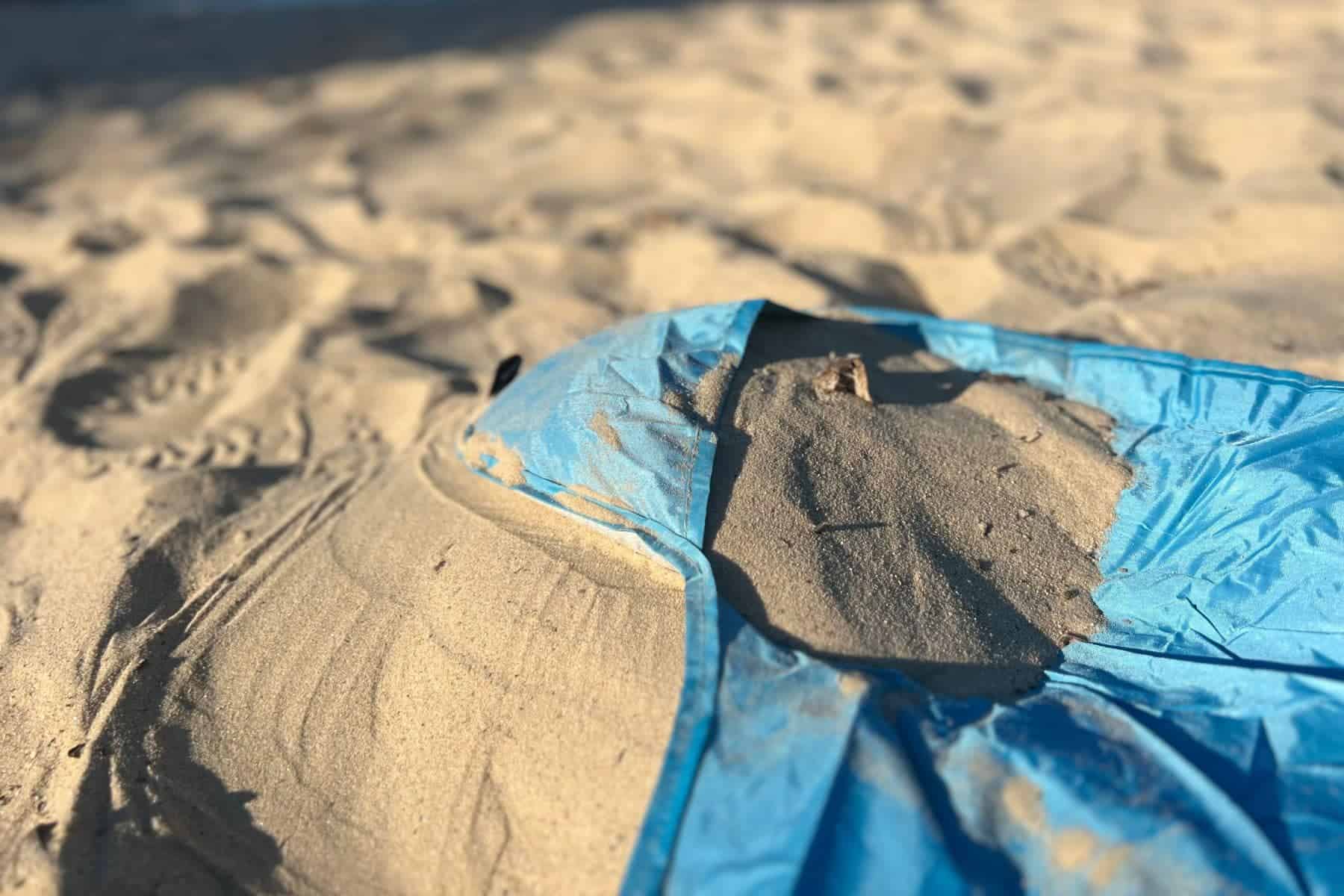 playieer-pop-up-beach-tent-sand-bag