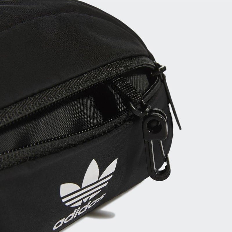 Adidas Core Belt Bag comes with a key clip