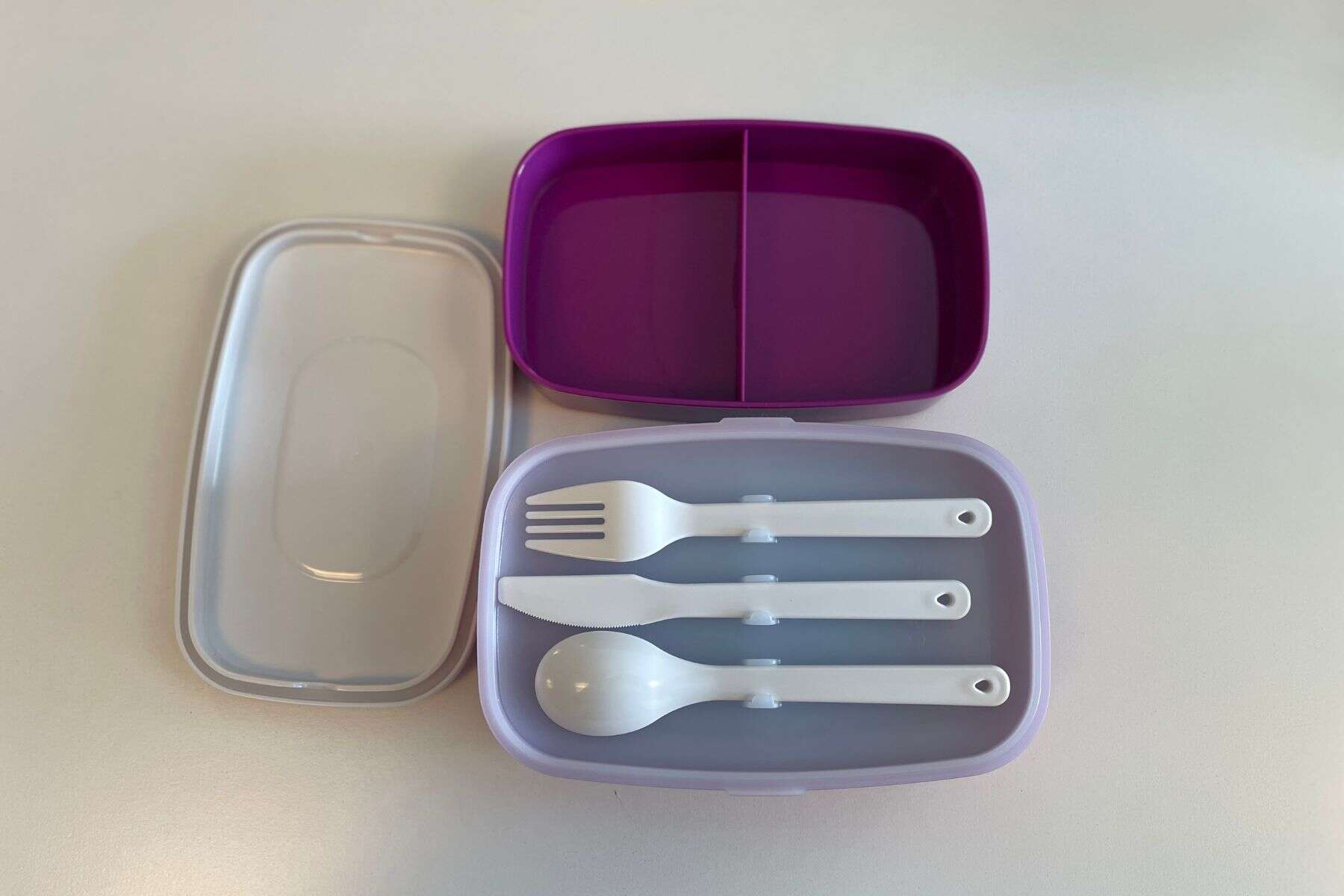 bentgo-lunch-box-flimsy-and-small