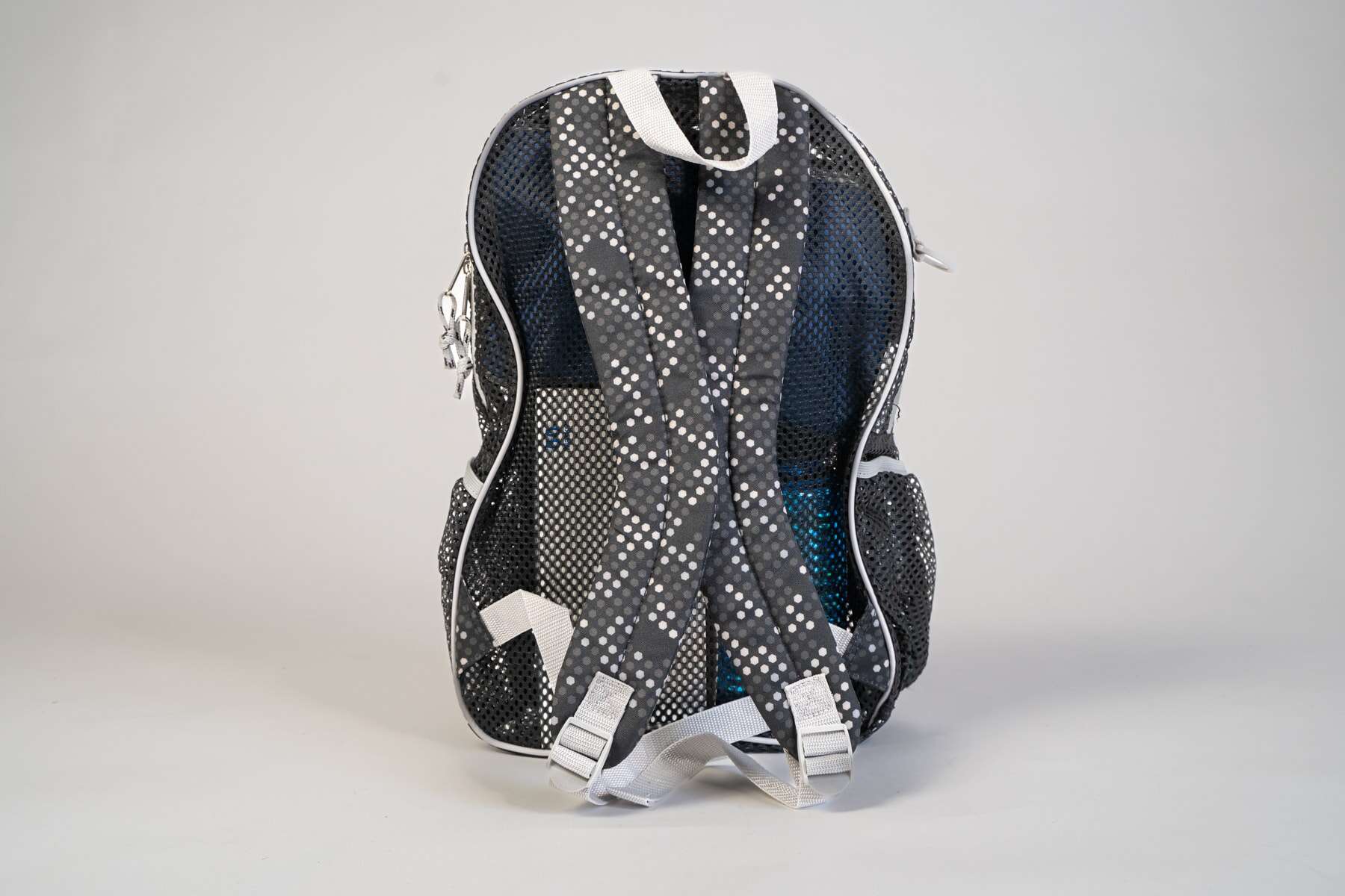 eastsport-mesh-bungee-backpack-back