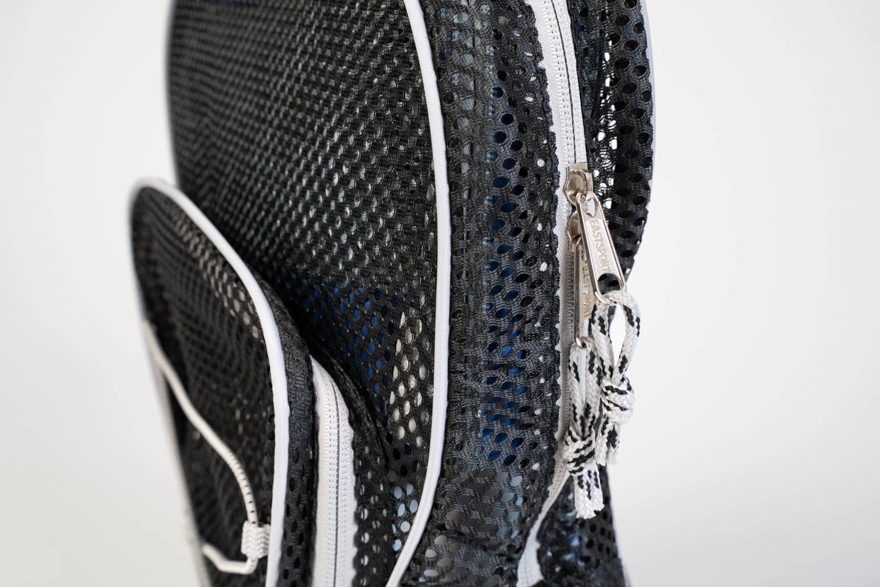 Eastsport Mesh Bungee Backpack Details