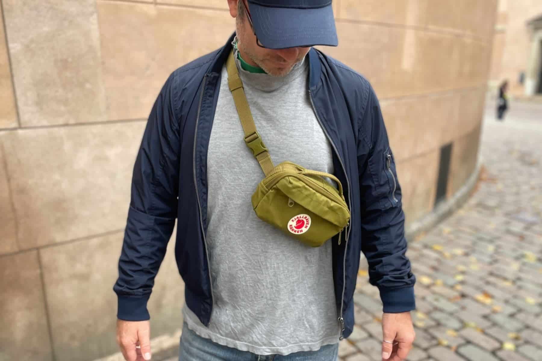 fjallraven-fanny-pack-kanken-small