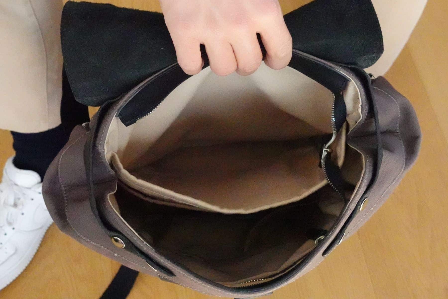 harber-london-classic-main-compartment-top-view