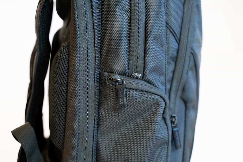 level8-atlas-laptop-backpack-side-pockets