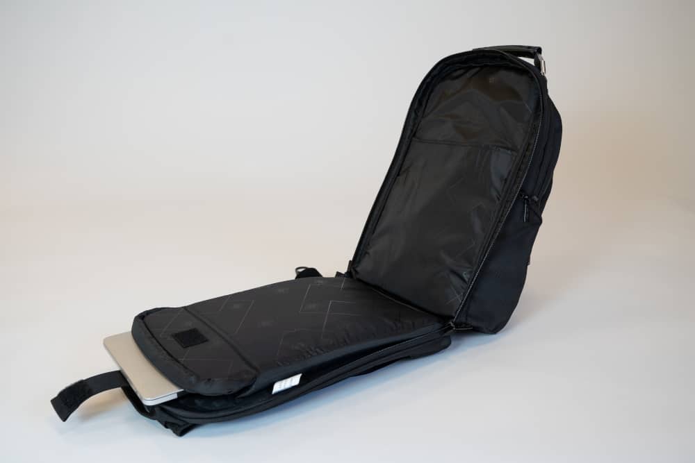 level8-atlas-laptop-backpack-wide-open