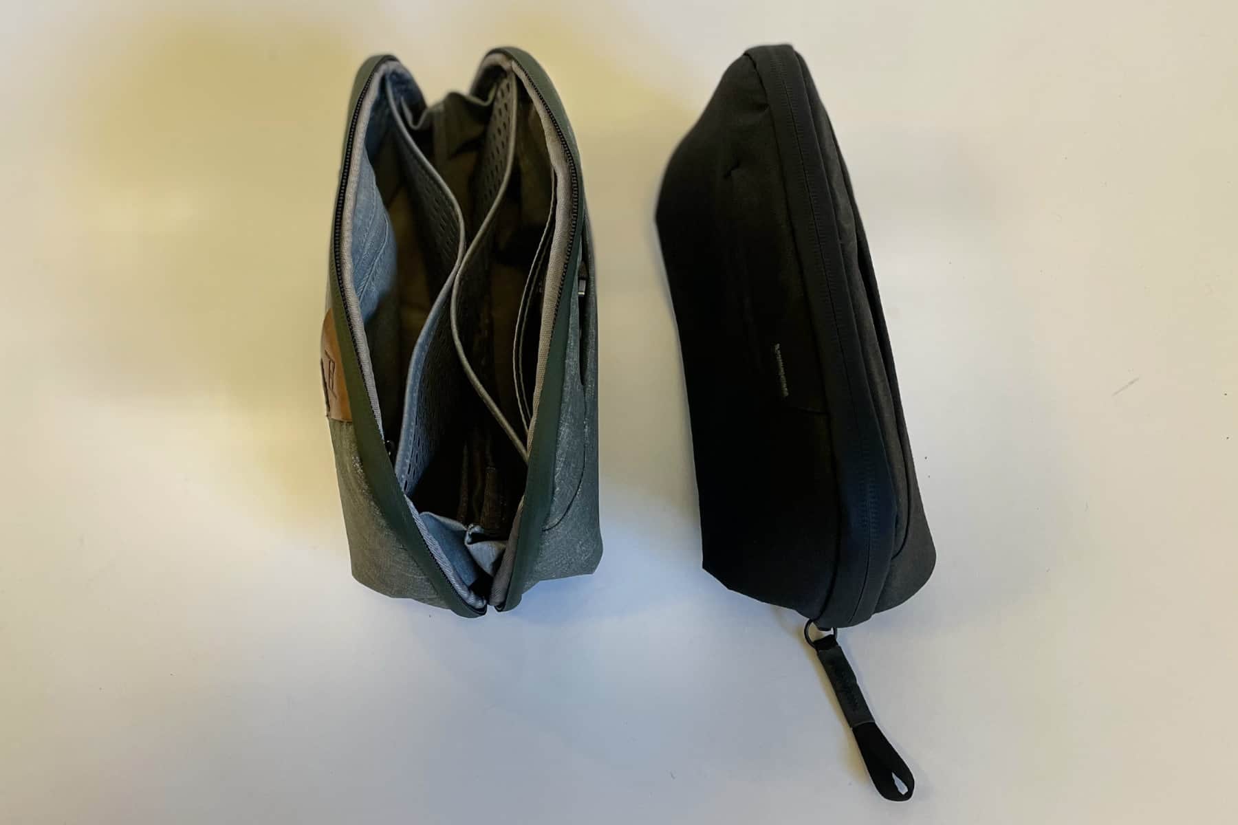 peak-design-wash-pouch-side-by-side