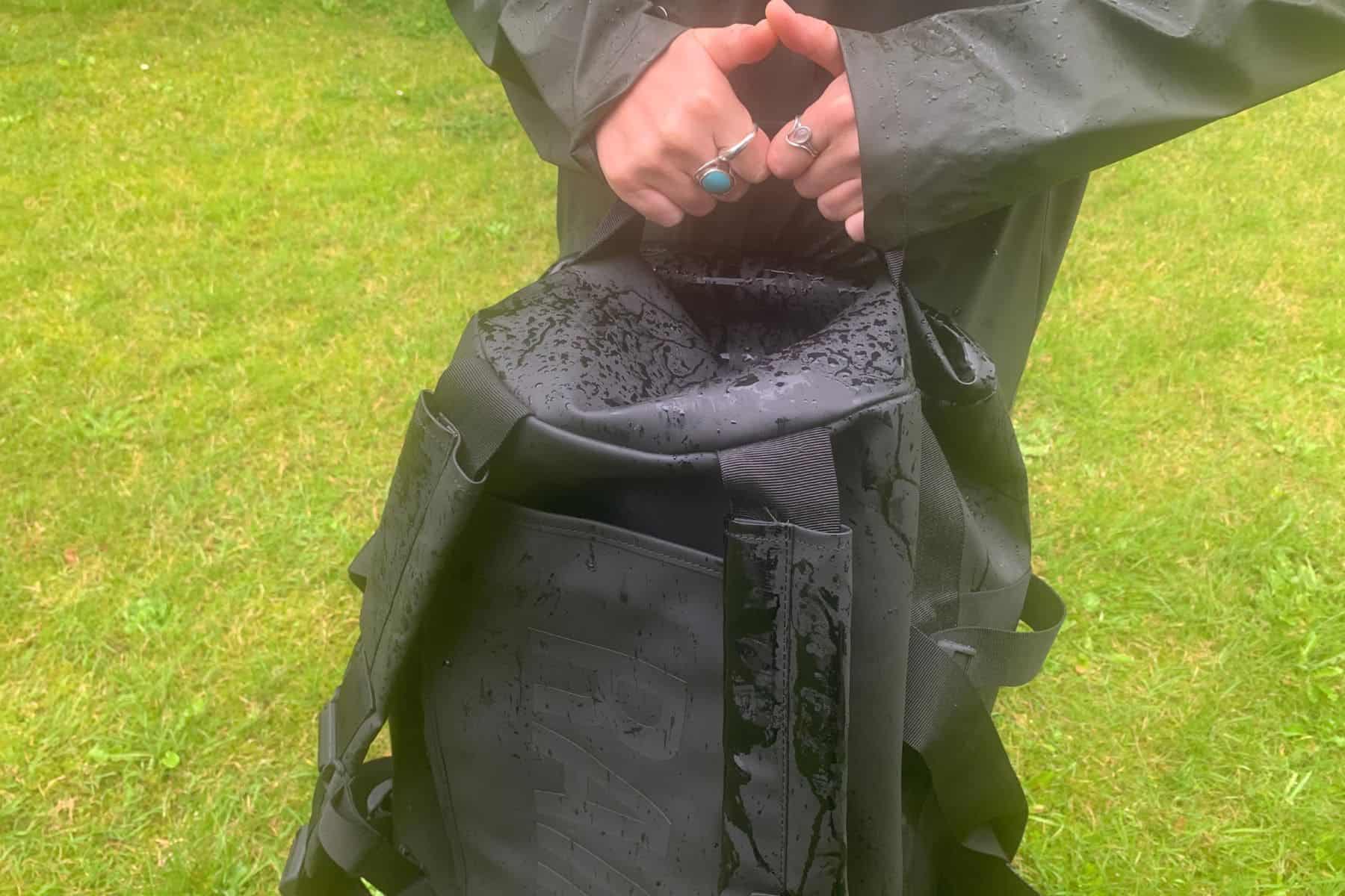 rains-texel-duffel-bag-fabric