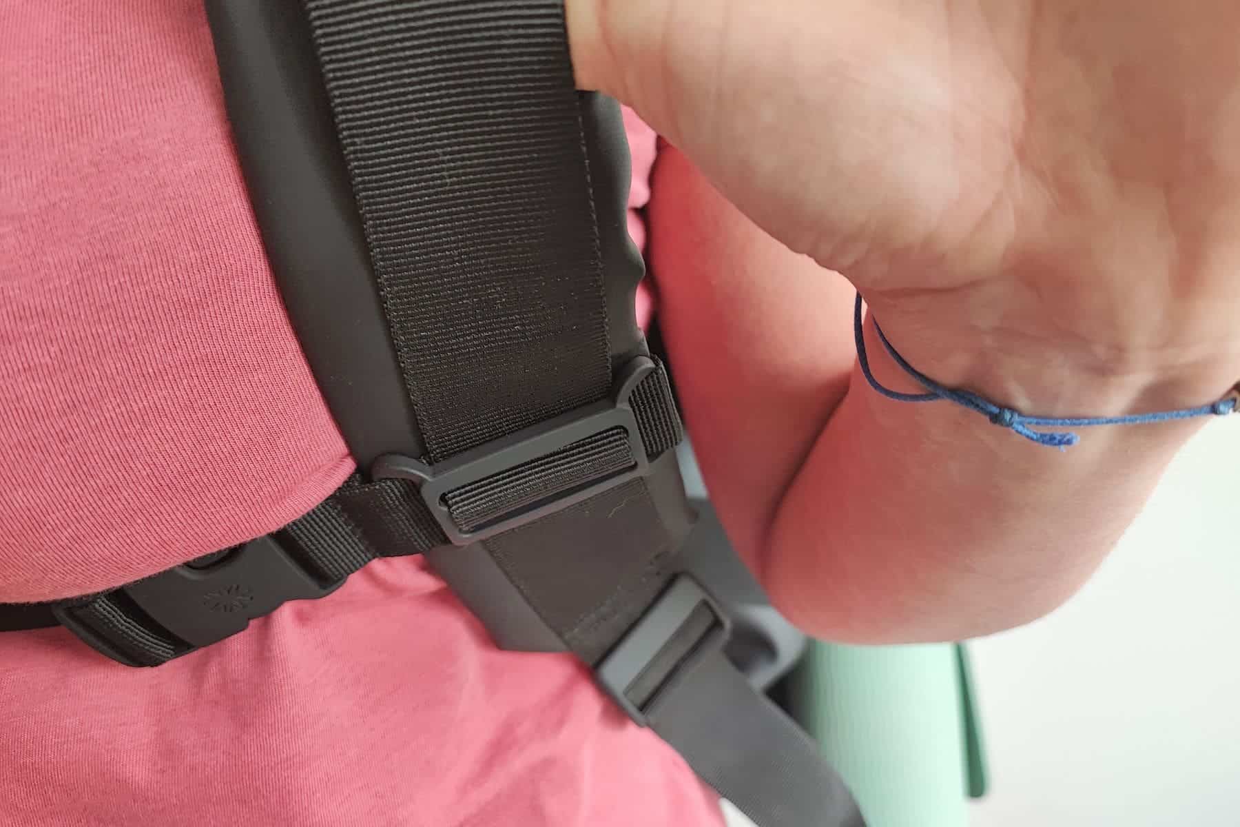 rains-texel-duffel-bag-side-strap