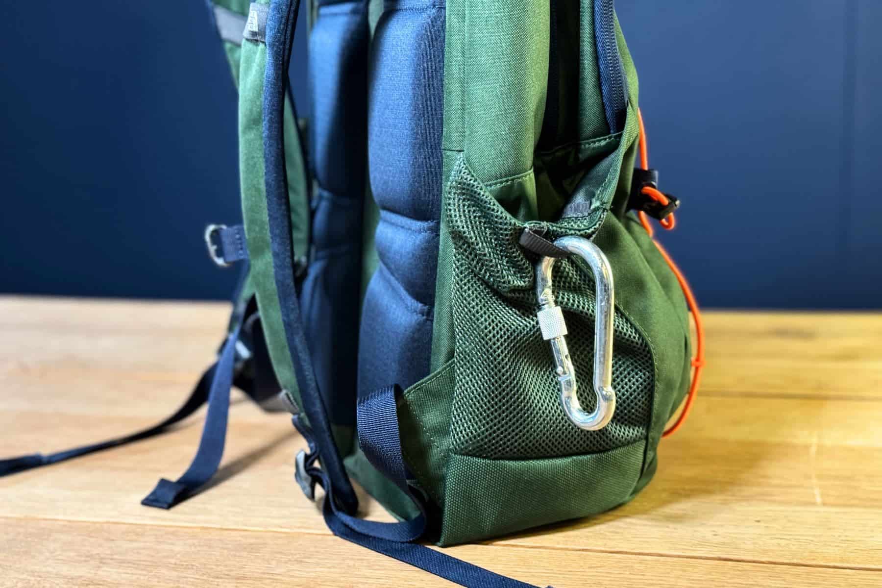 the-northface-jester-backpack-attachment-loop