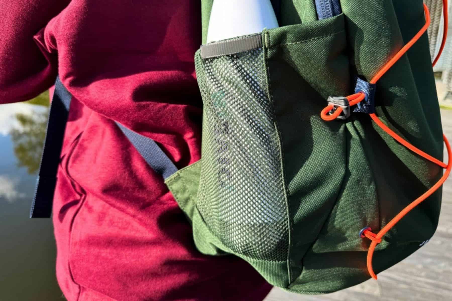 the-northface-jester-backpack-mesh-bottle-pockets