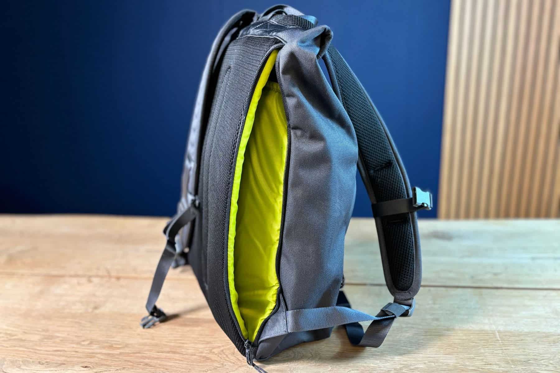 timbuk-2-spire-2-0-side-loading