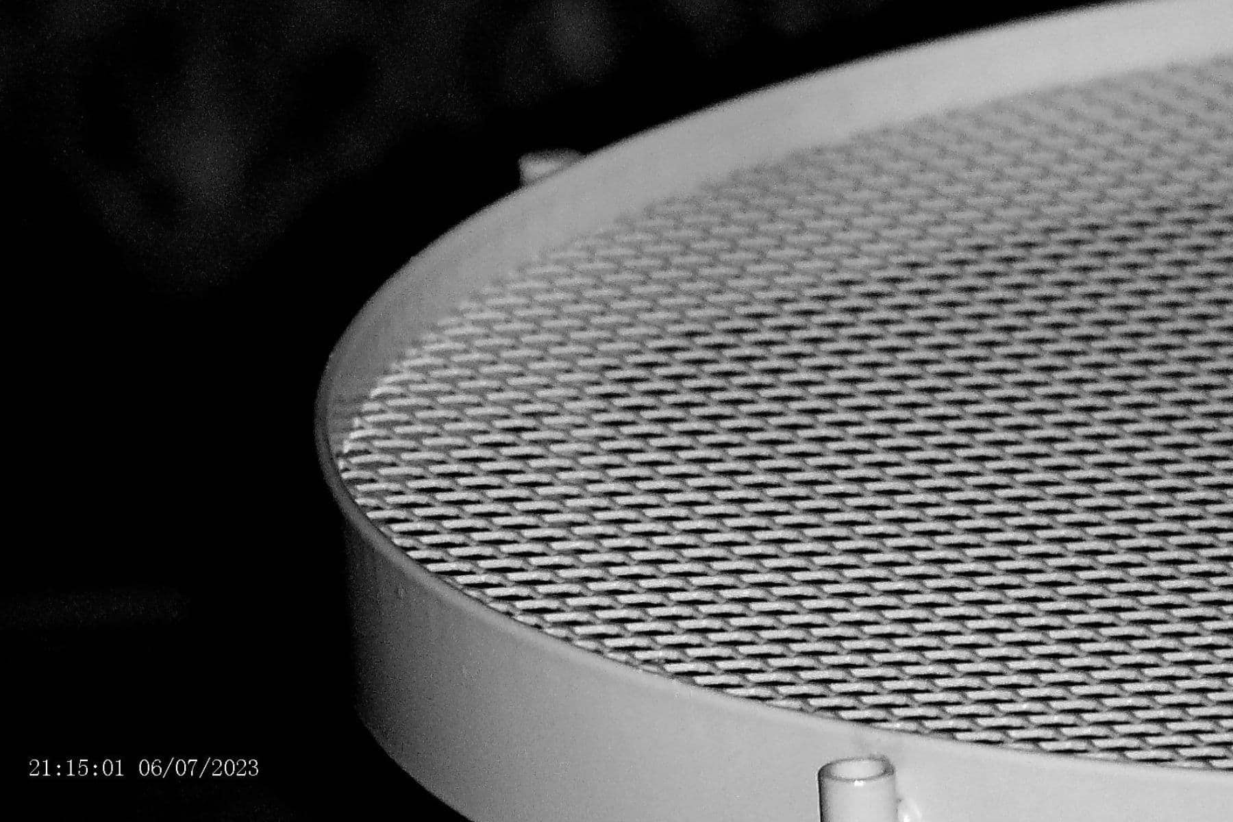 apexel-digital-night-vision-nighttime