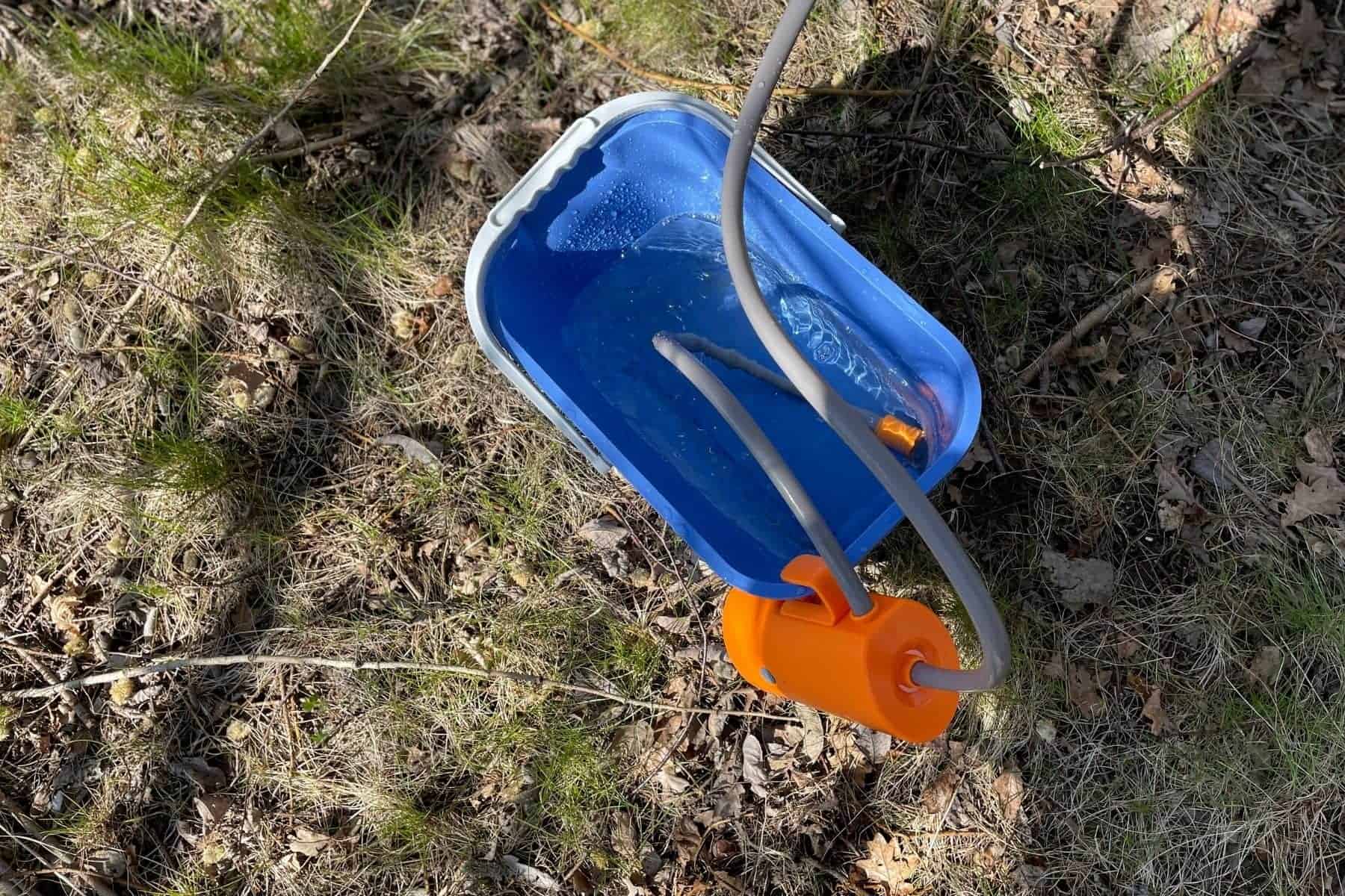 azxjc-portable-bucket-with-water