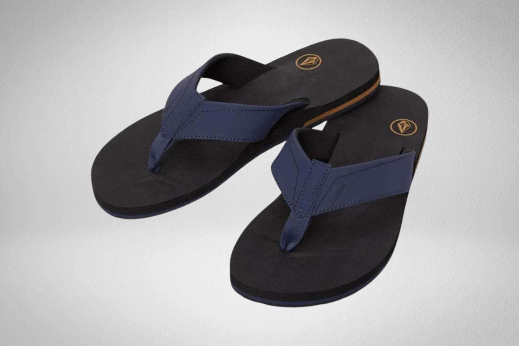 black-friday-deals-on-outdoor-gear-sandal