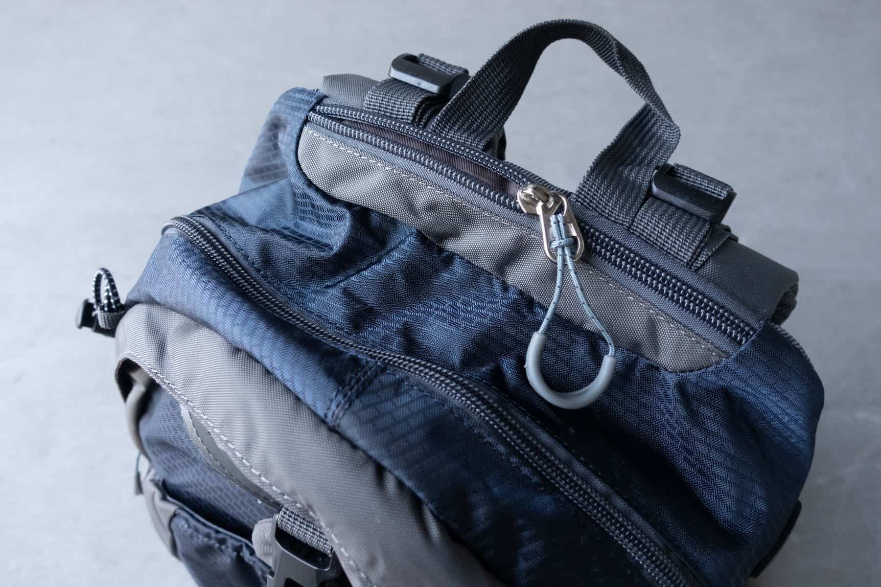 fengdong-40l-waterproof-top-view-close-up