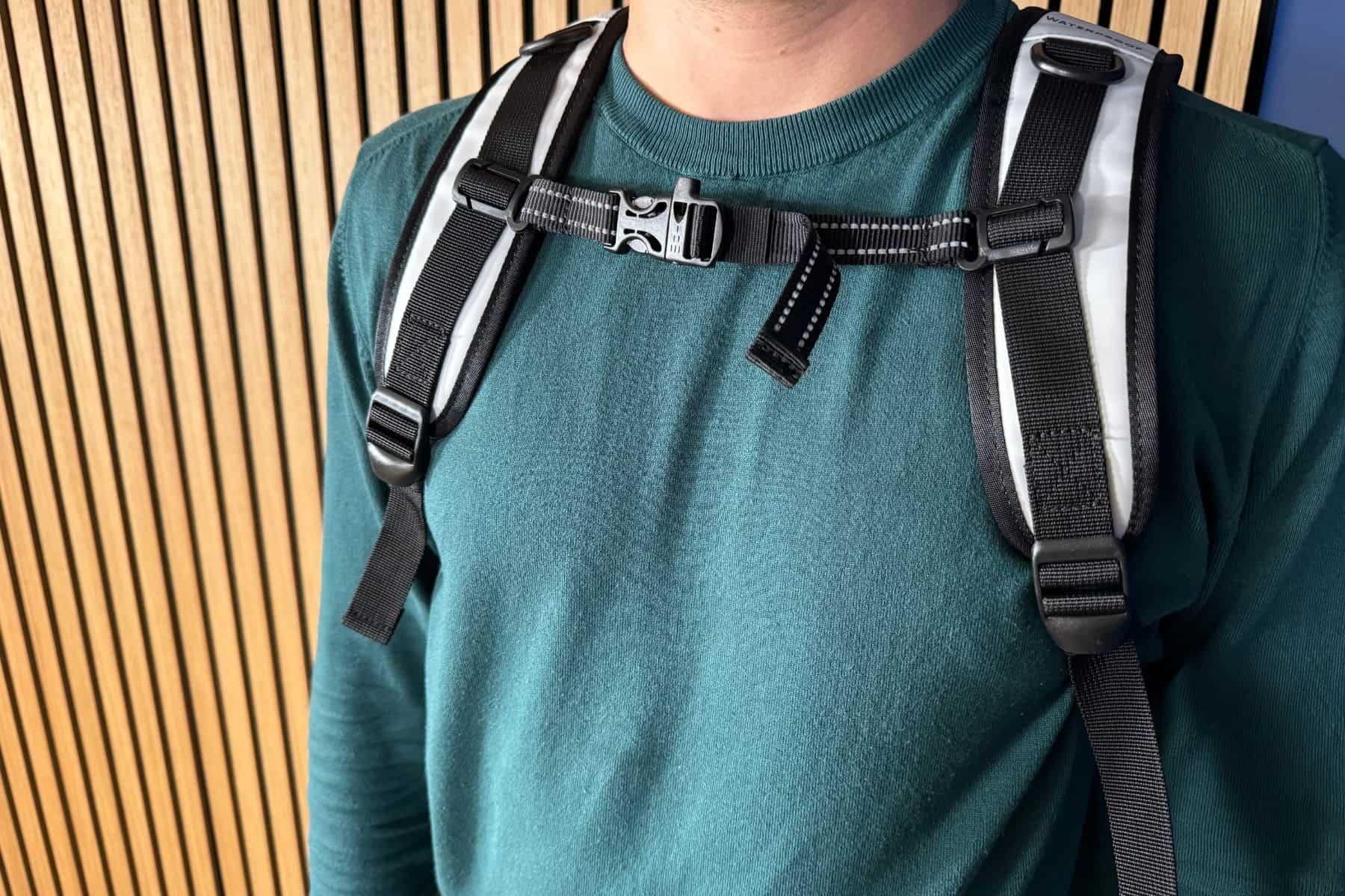 fogland-waterproof-backpack-15-25l-chest