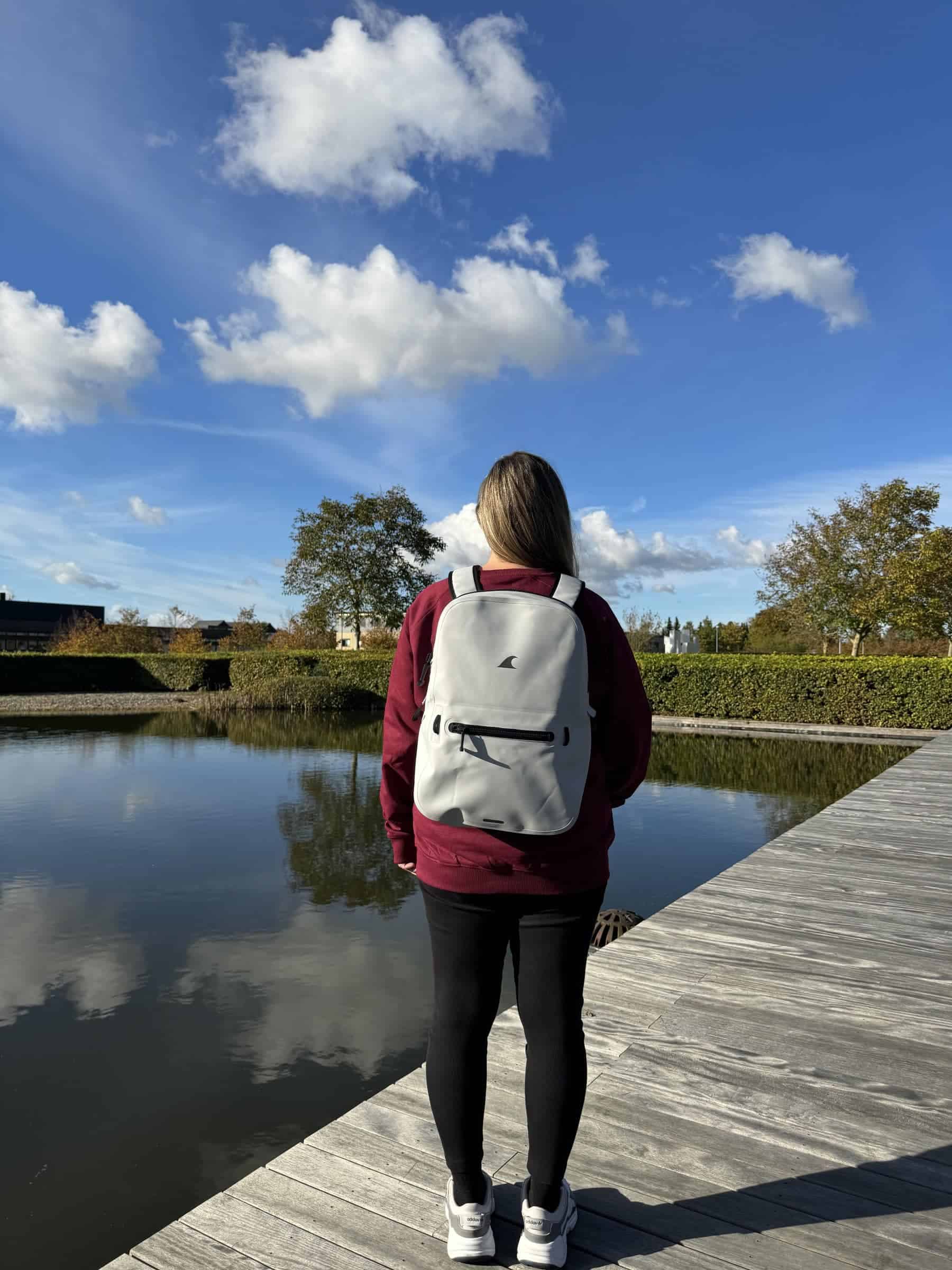 fogland-waterproof-backpack-15-25l-girl