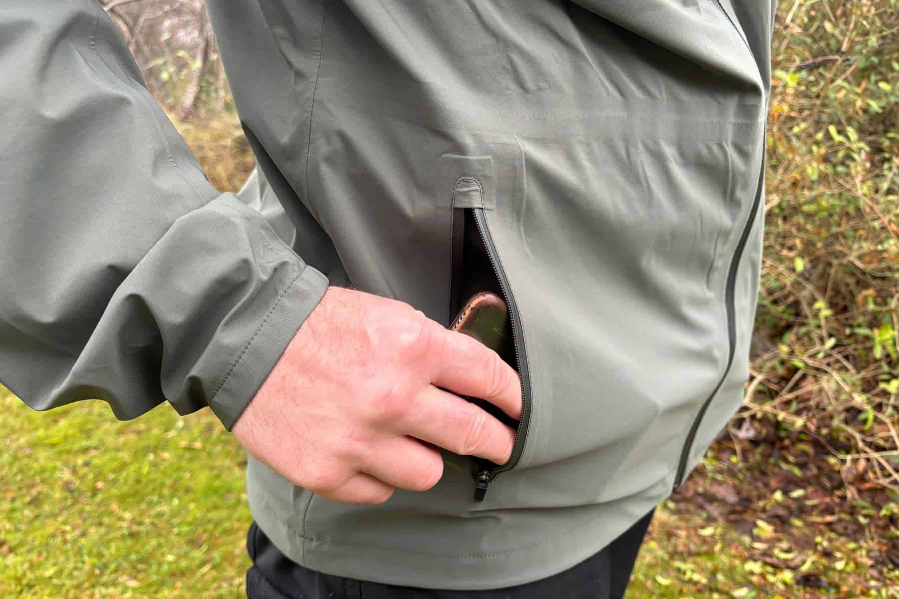 free-fly-cloudshield-rain-jacket-pocket