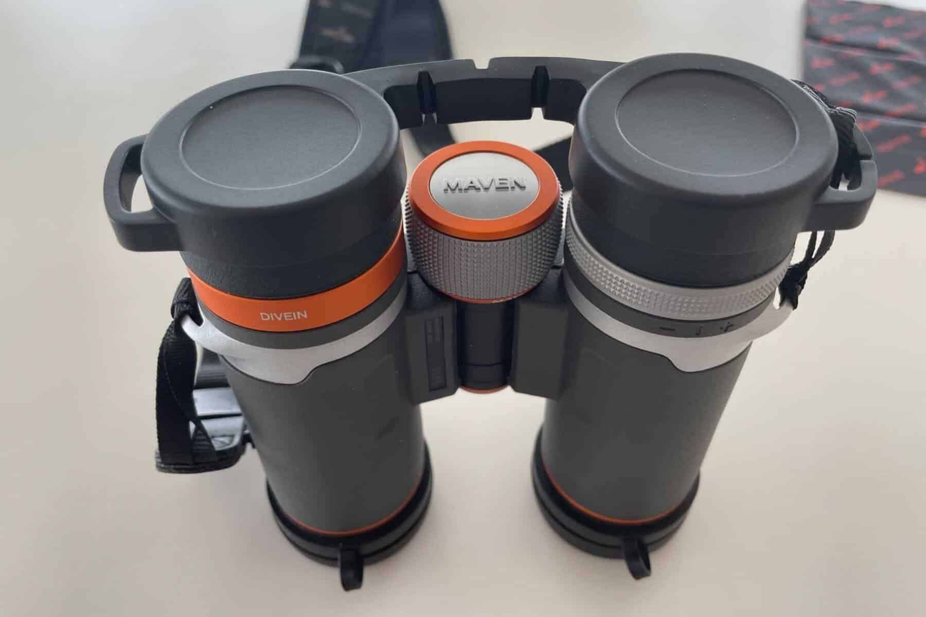 maven-b-3-binocular-logo-close-up