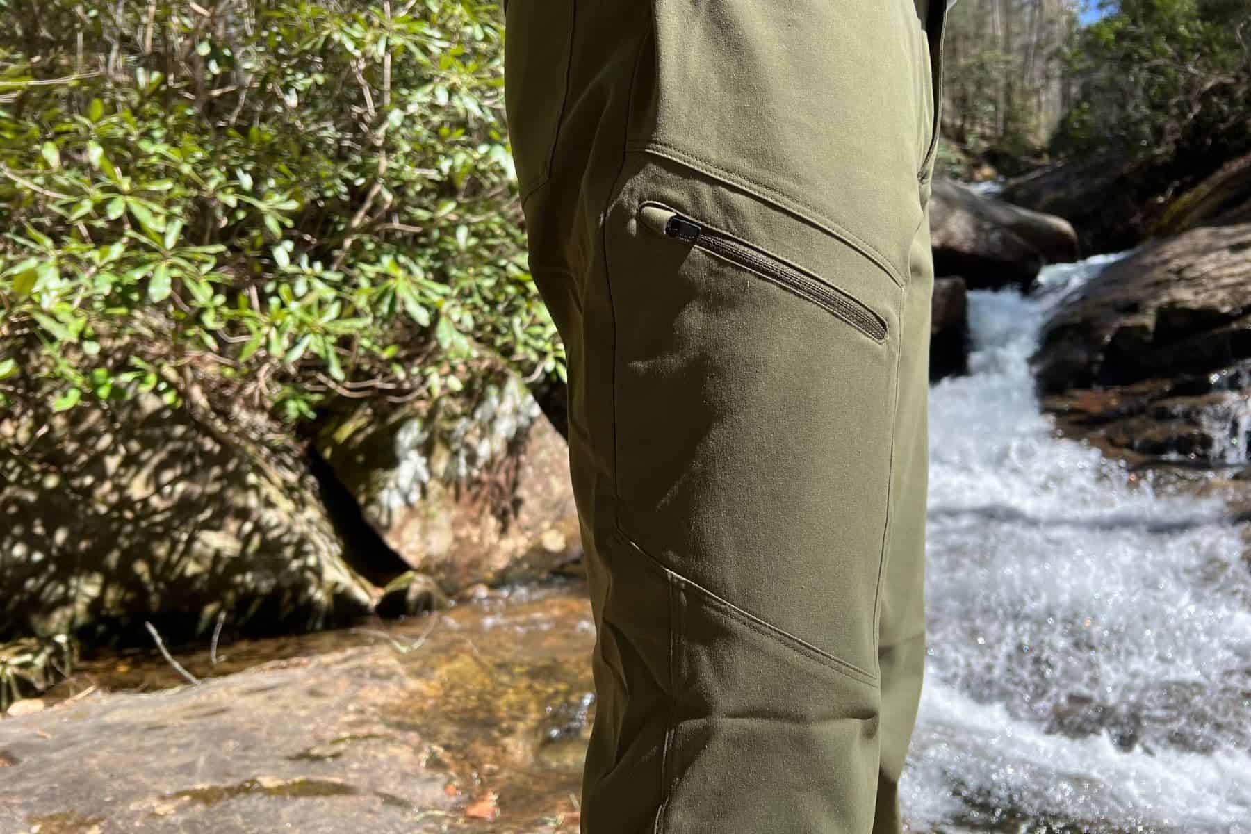 outdoor-vitals-satu-front-pockets