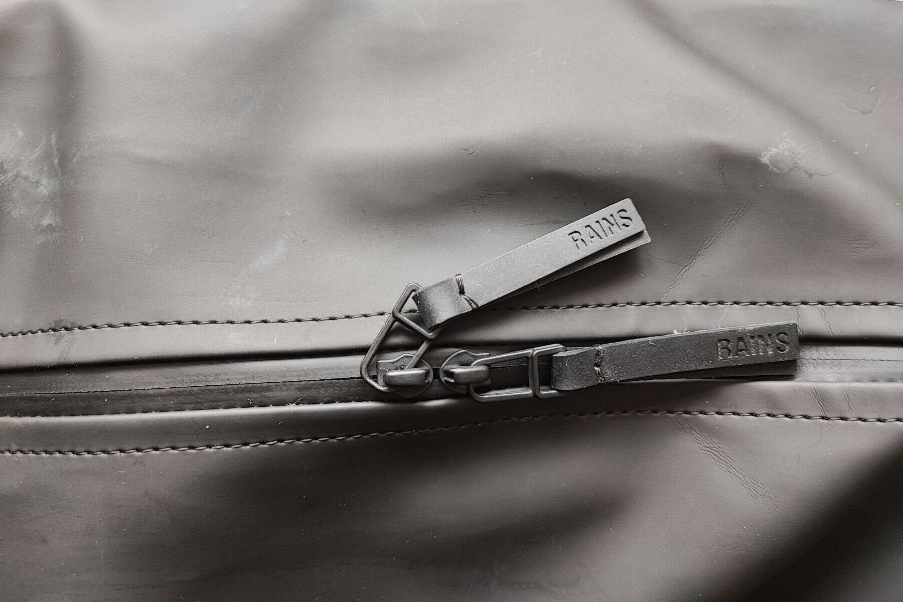 Rains Trail Gym Bag 27l Zipper