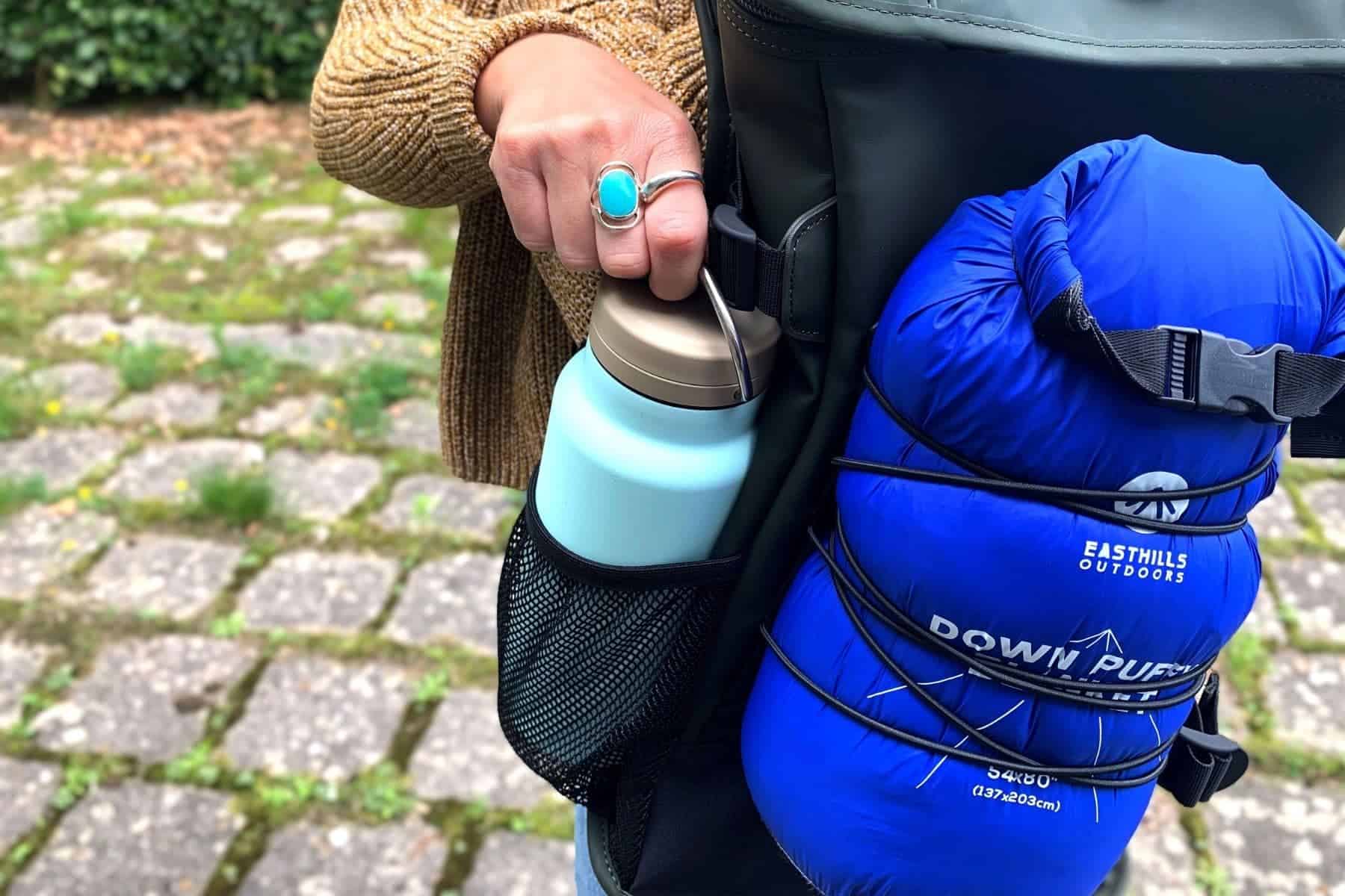 rains-trail-mountain-bag-water bottle pocket