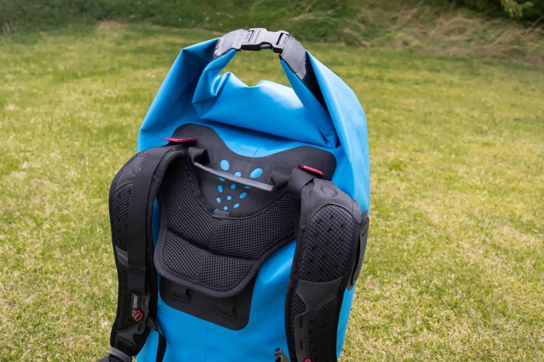 sea-to-summit-hydraulic-strap-belt-on-top