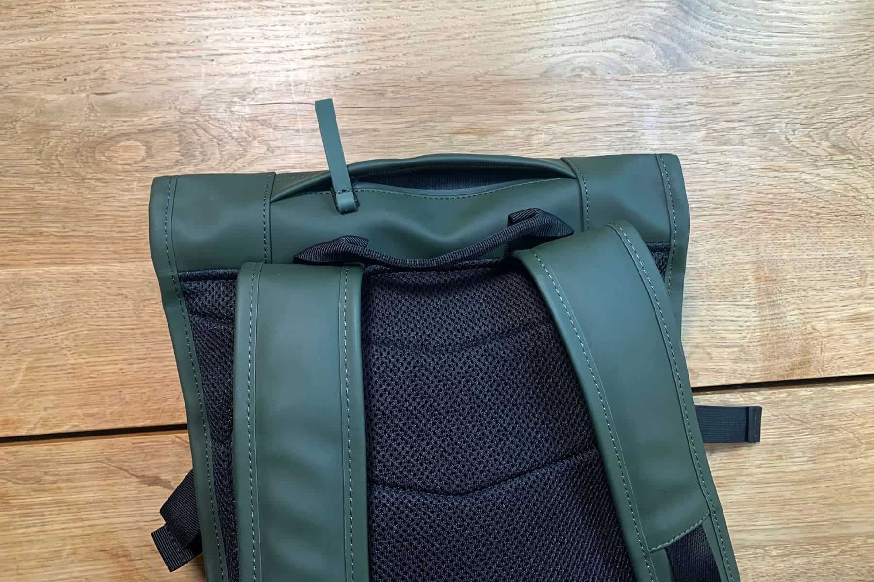 the-rains-trail-mountaineer-bag-pocket-top-coated-zipper