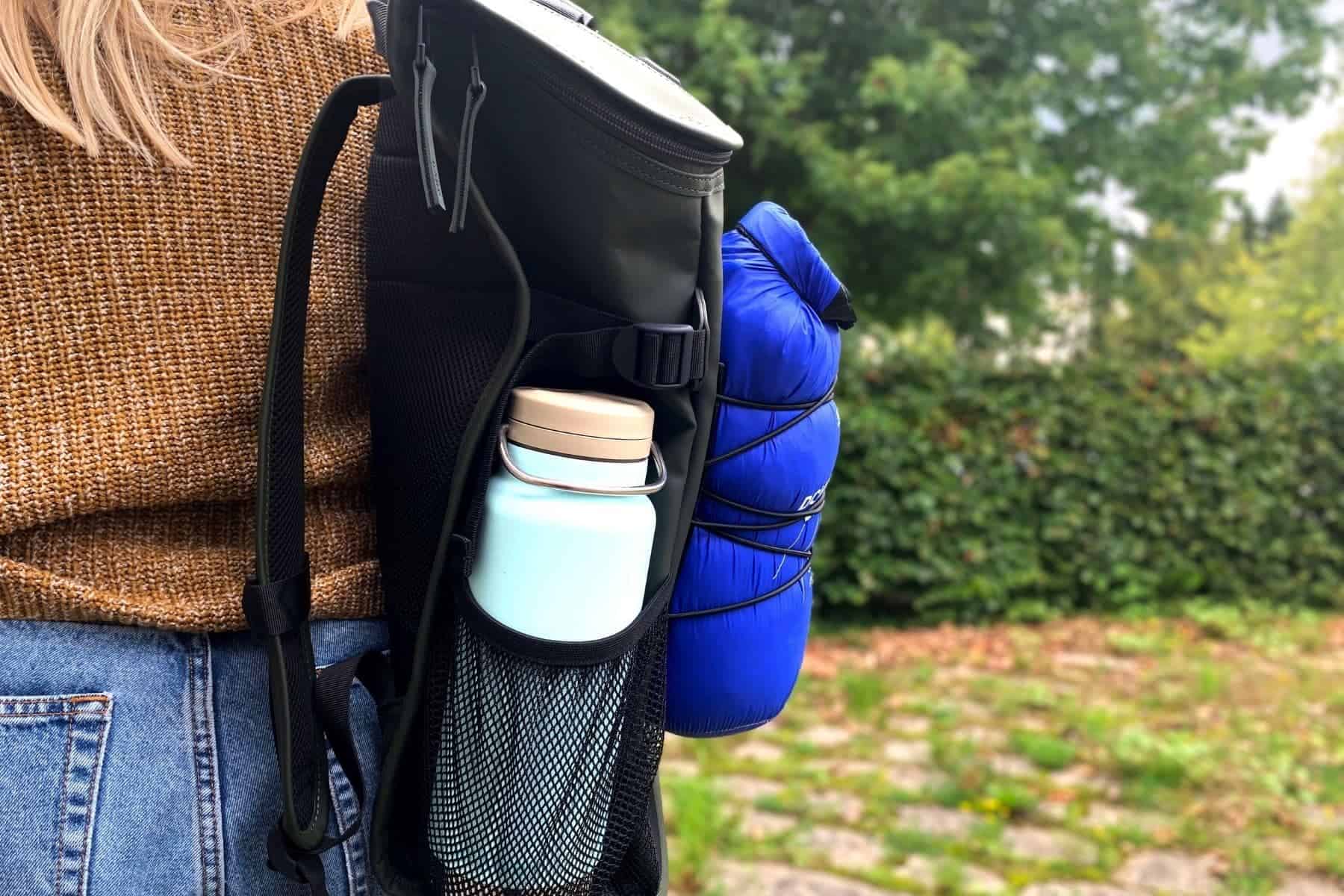 the-rains-trail-mountaineer-bag-pockets-water-bottle