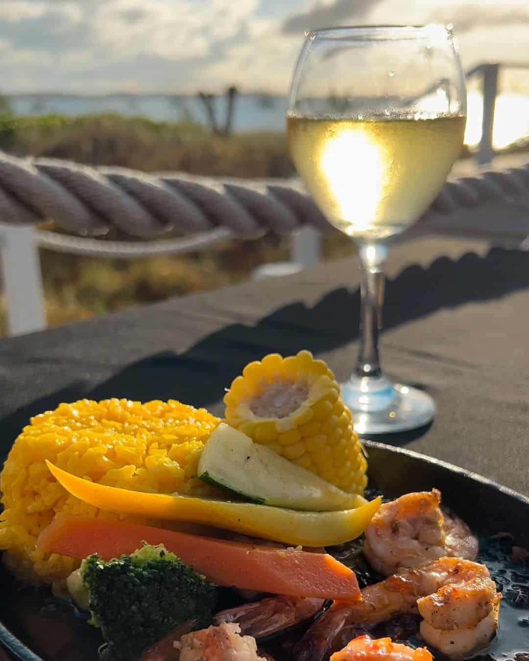 alexandra-resort-black