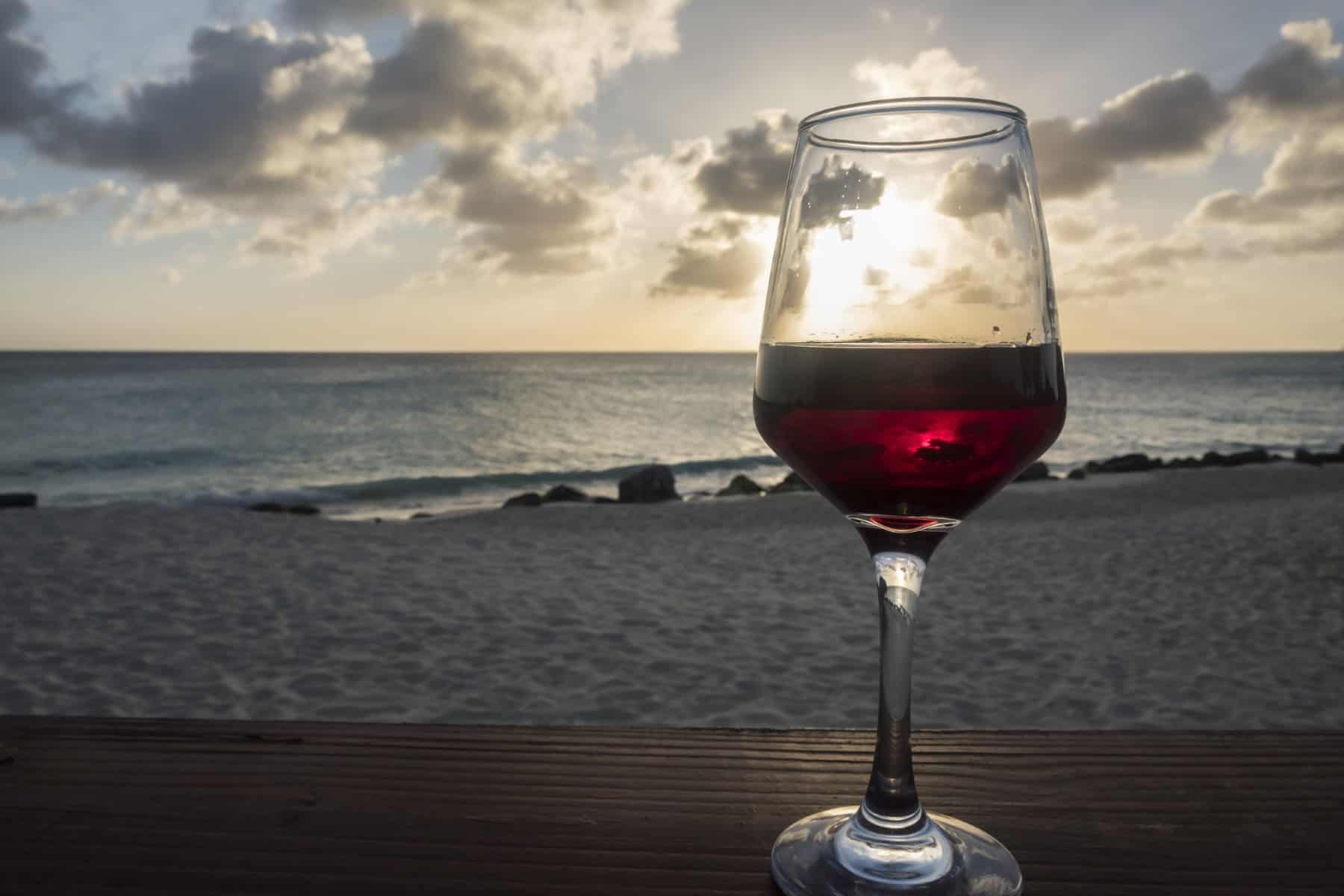 Aruba Visitors Guide Wine At Sea