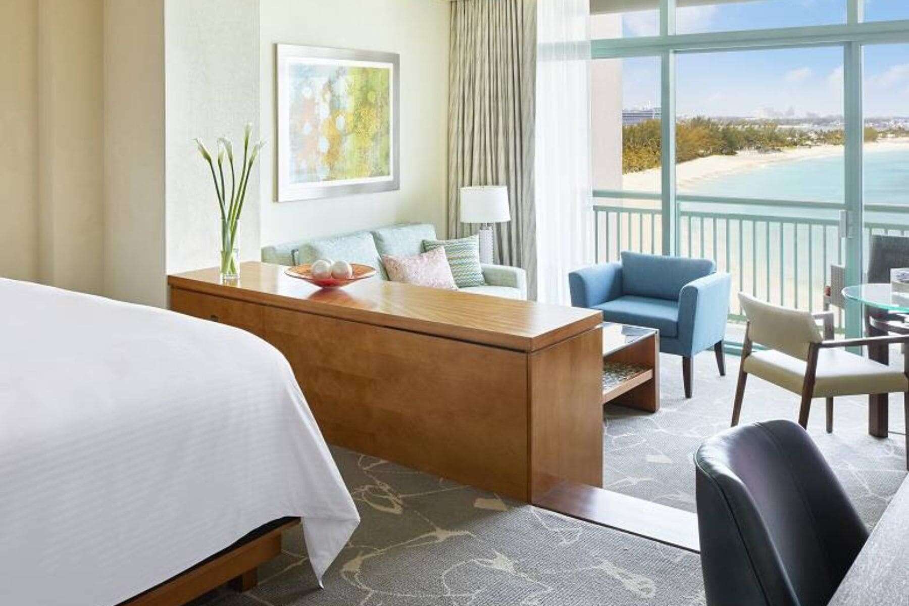 atlantis-paradise-island-bahamas-sofa