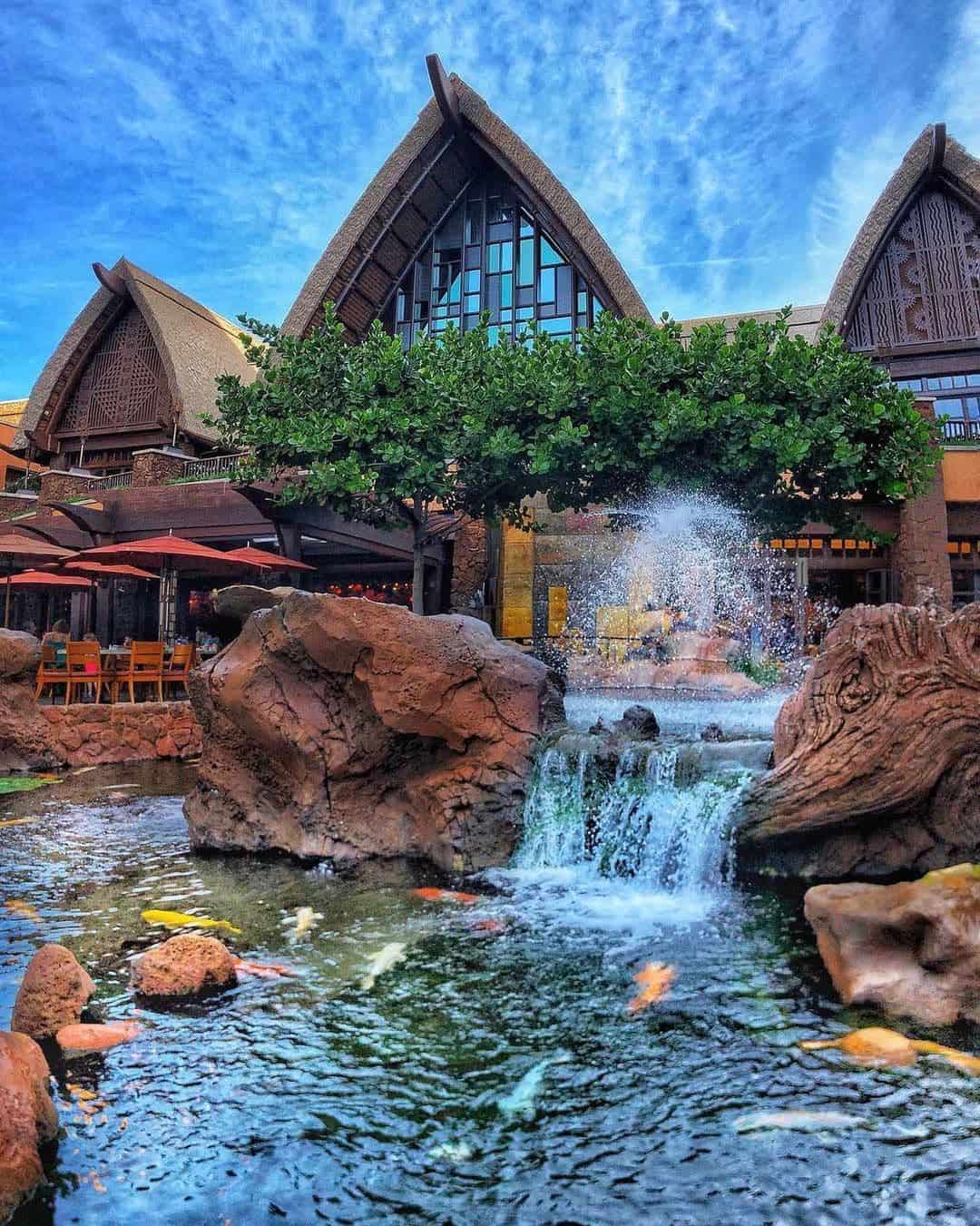 aulani-disney-resort-fountain