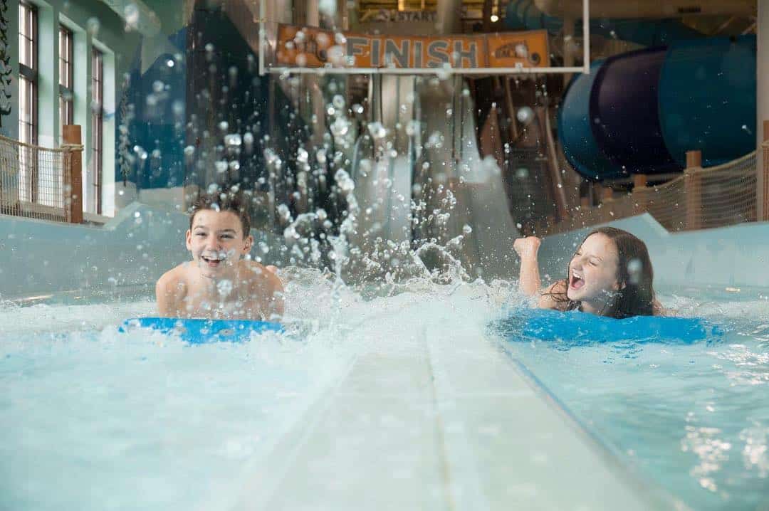 avalanche-bay-indoor-waterpark-slide