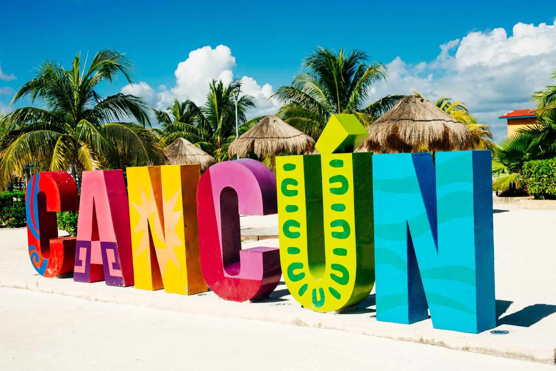 cancun-city-letters