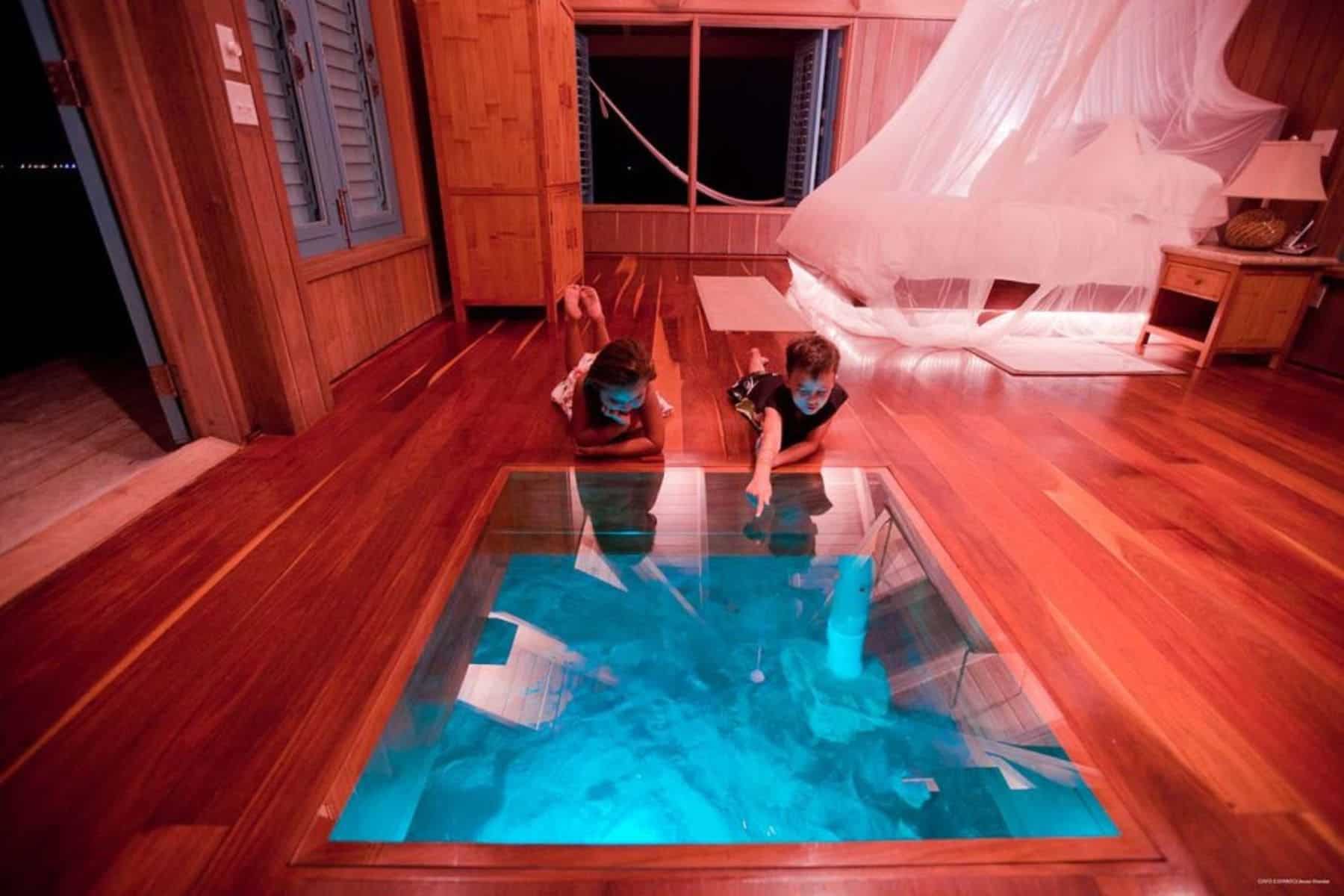 Cayo Espanto Glass Floor