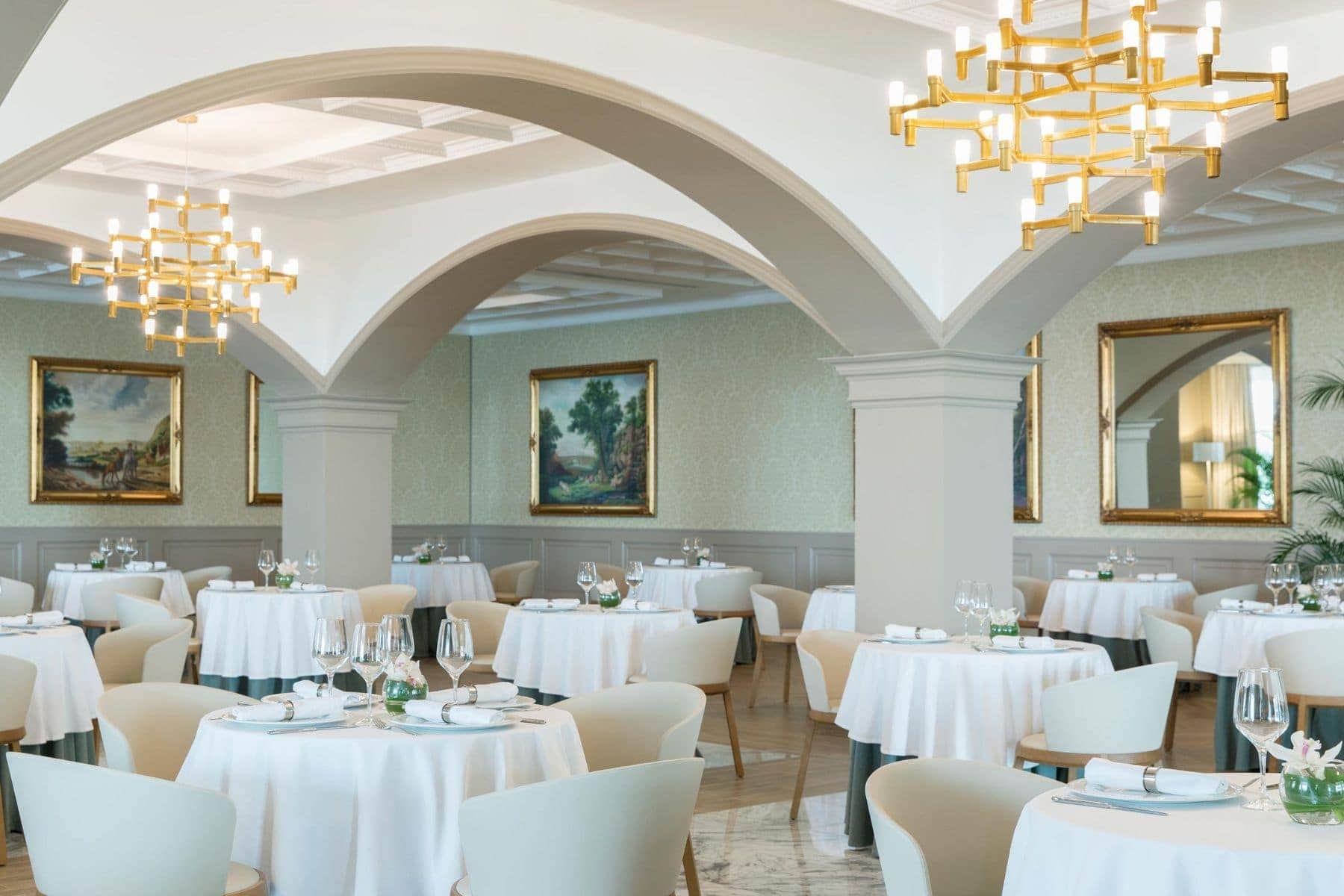 Chez Isabelle Restaurant At Excellence Oyster Bay