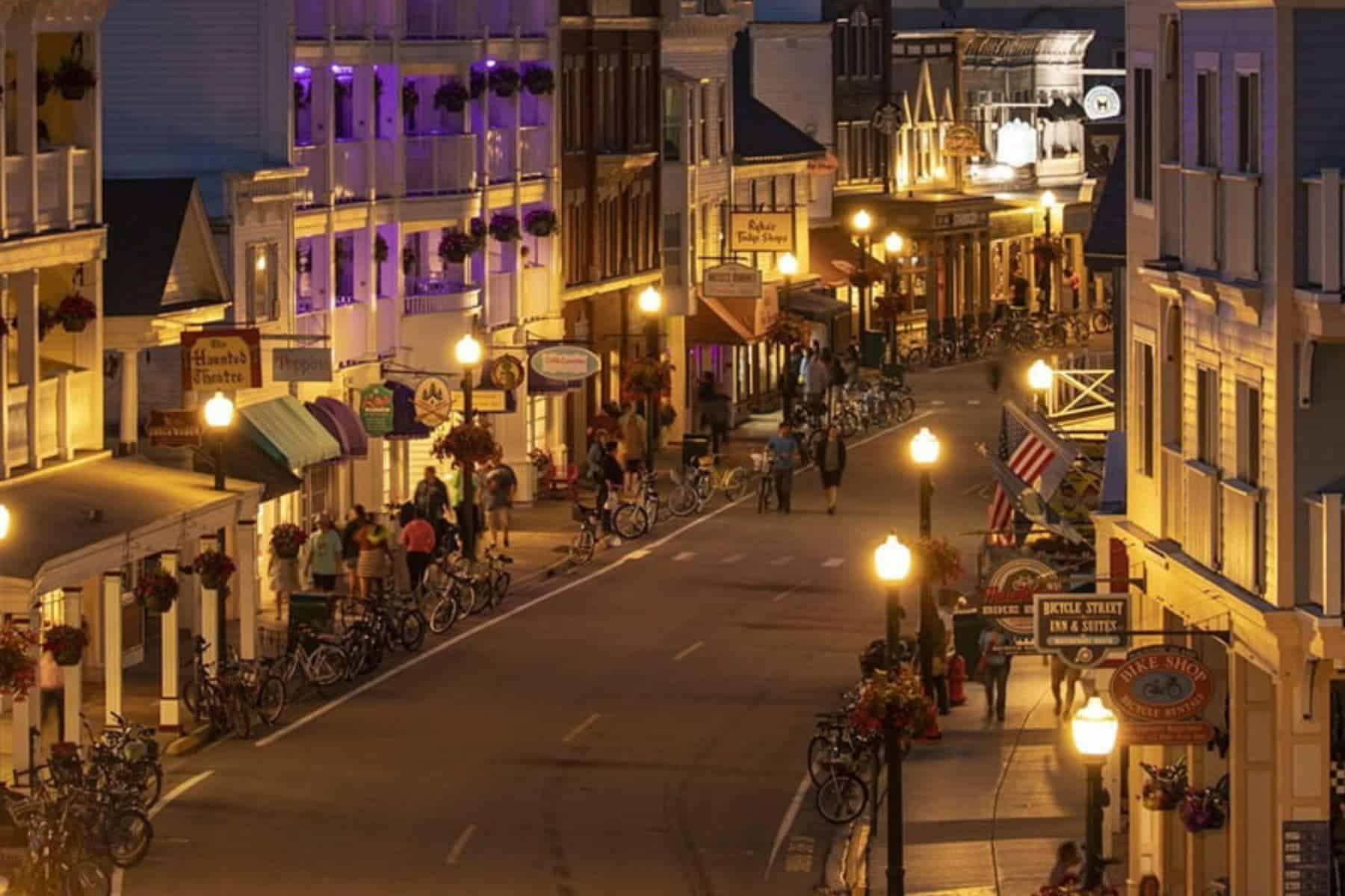 Chippewa Hotel Waterfront Bikes