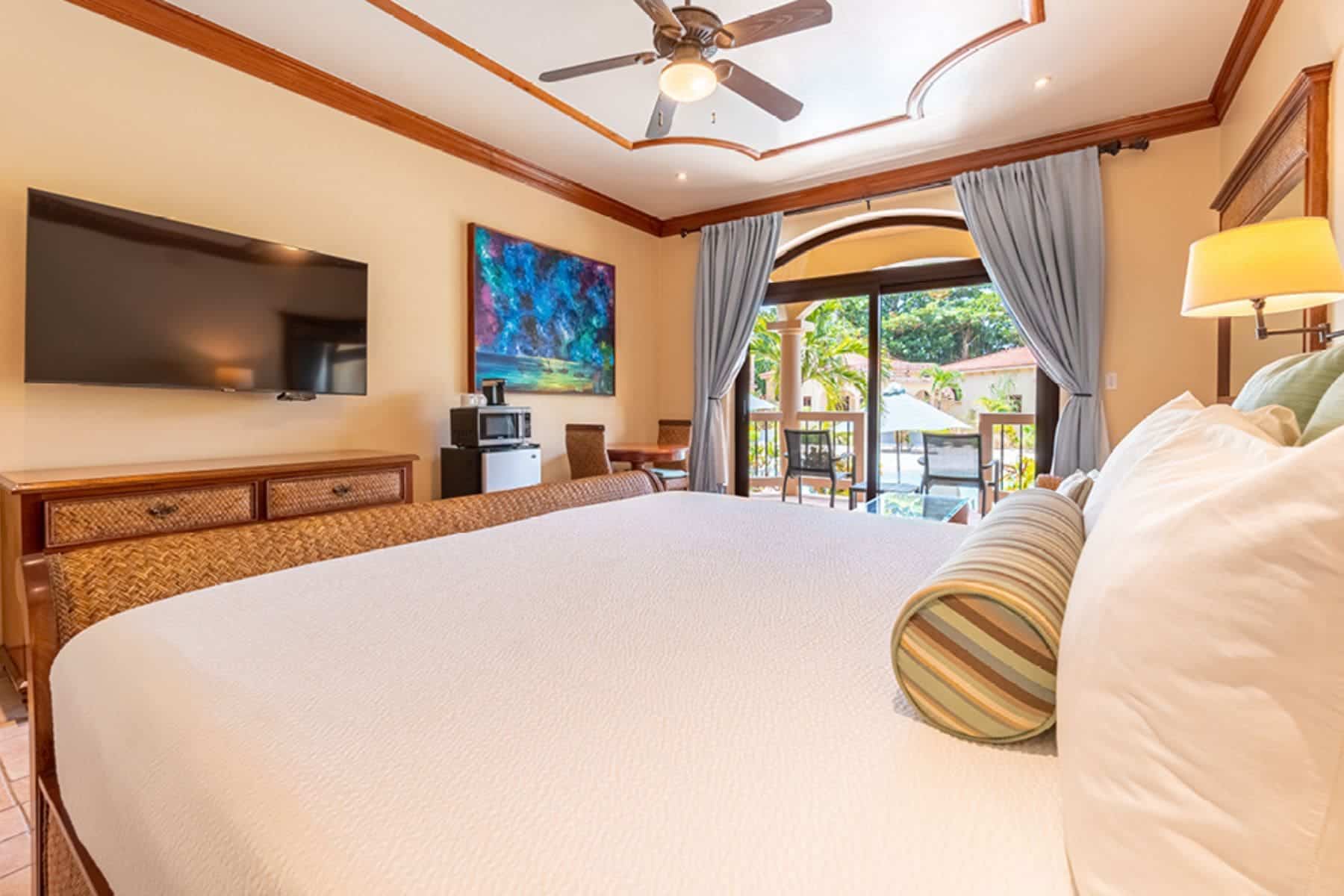 coco-beach-resort-room
