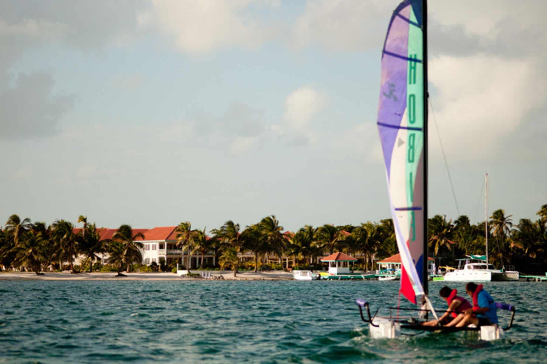coco-beach-resort-sailing