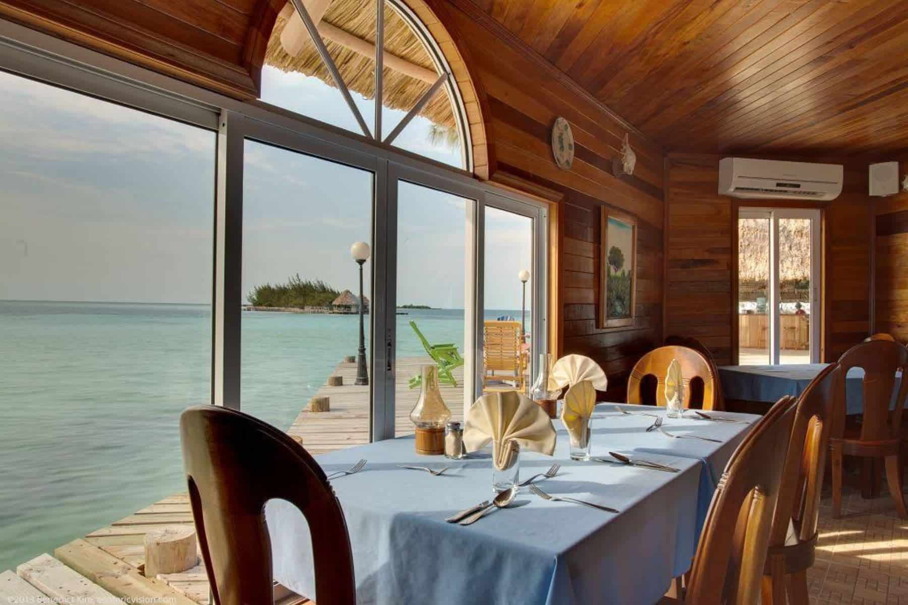 coco-plum-island-resort-dining