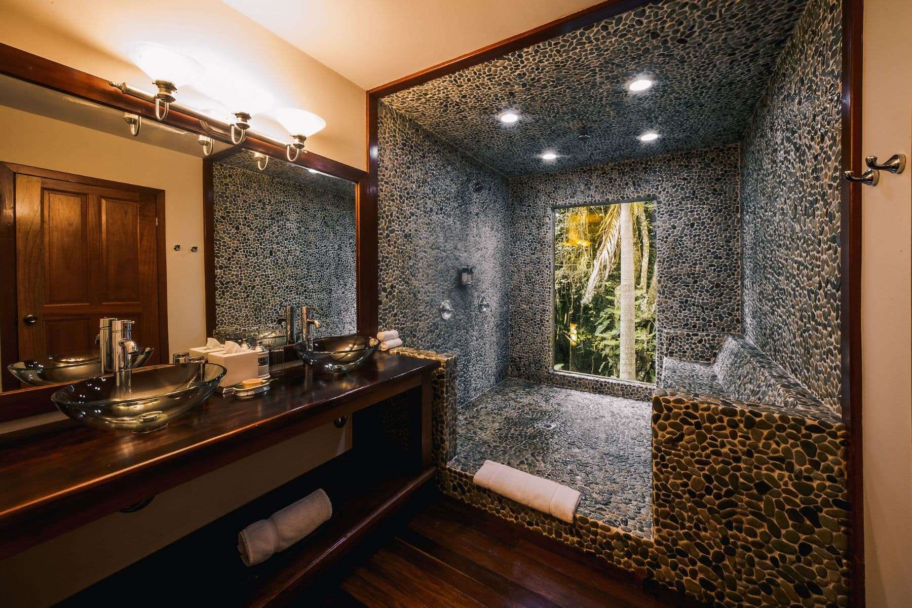 copal-tree-lodge-a-muy-ono-resort-bathroom
