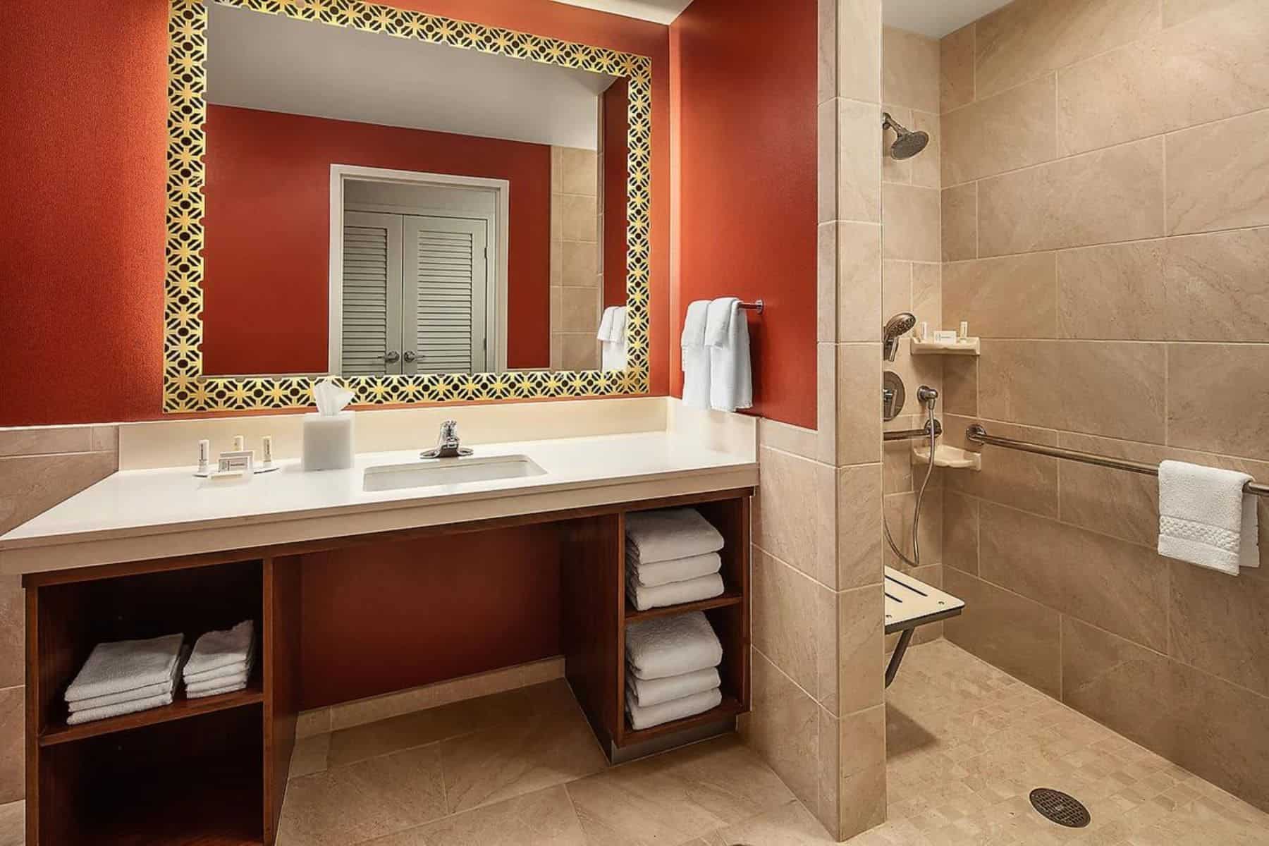 Courtyard By Marriott Anaheim Mirror